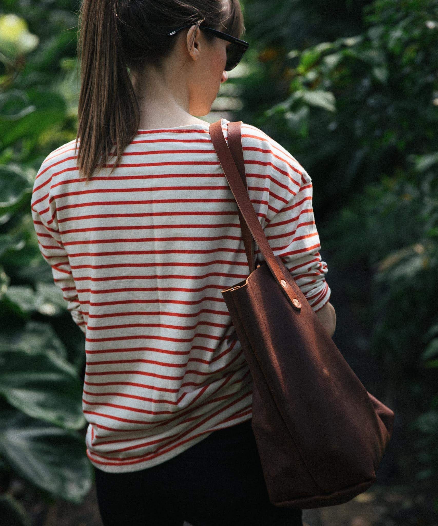 What's in the Box? A Change for Totes, Travel Totes, & Market Totes