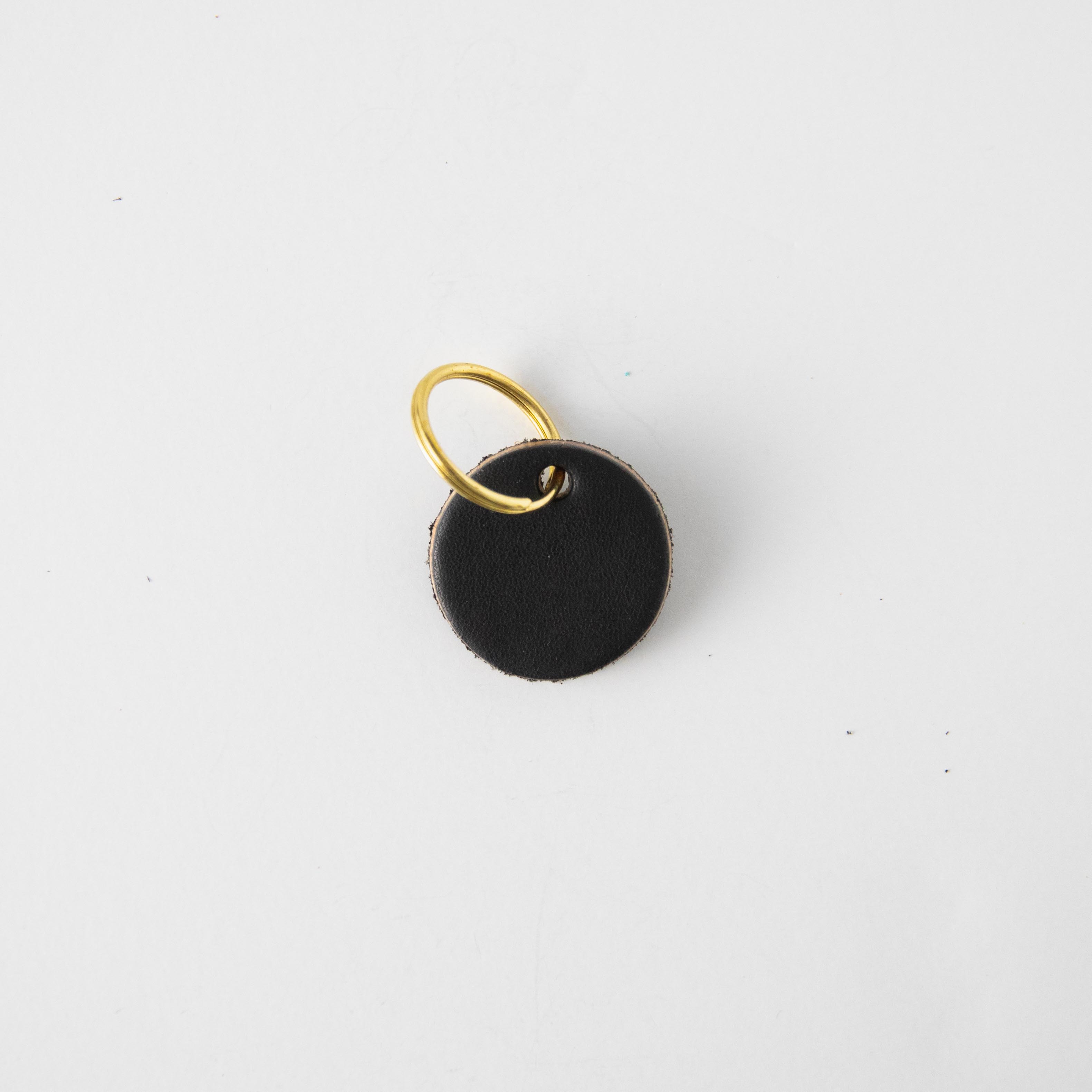 Black Circle Key Fob- leather keychain - leather key holder - leather key fob - KMM &amp; Co.