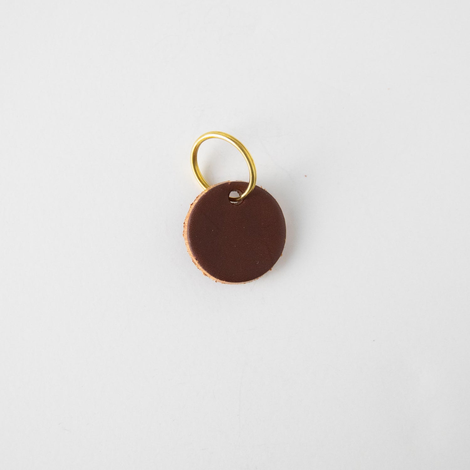 Brown Circle Key Fob- leather keychain - leather key holder - leather key fob - KMM & Co.