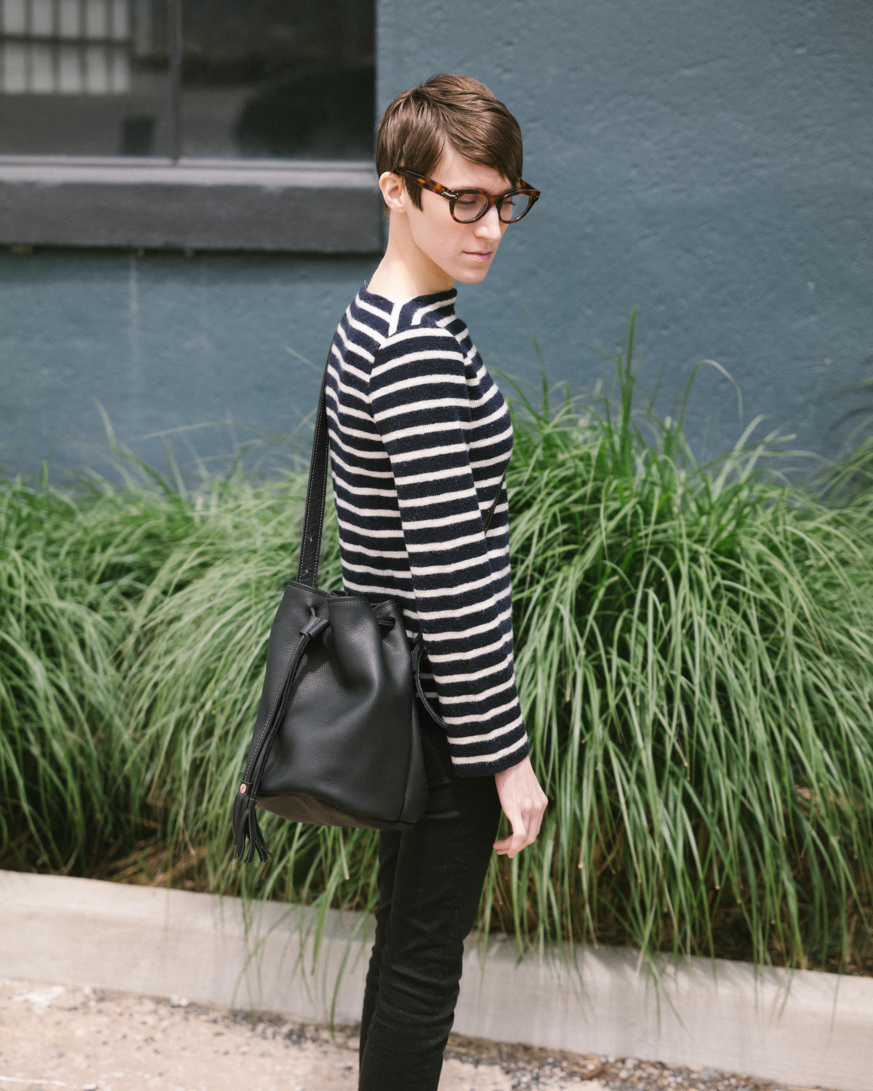 Scratch-and-Dent Black Kodiak Bucket Bag