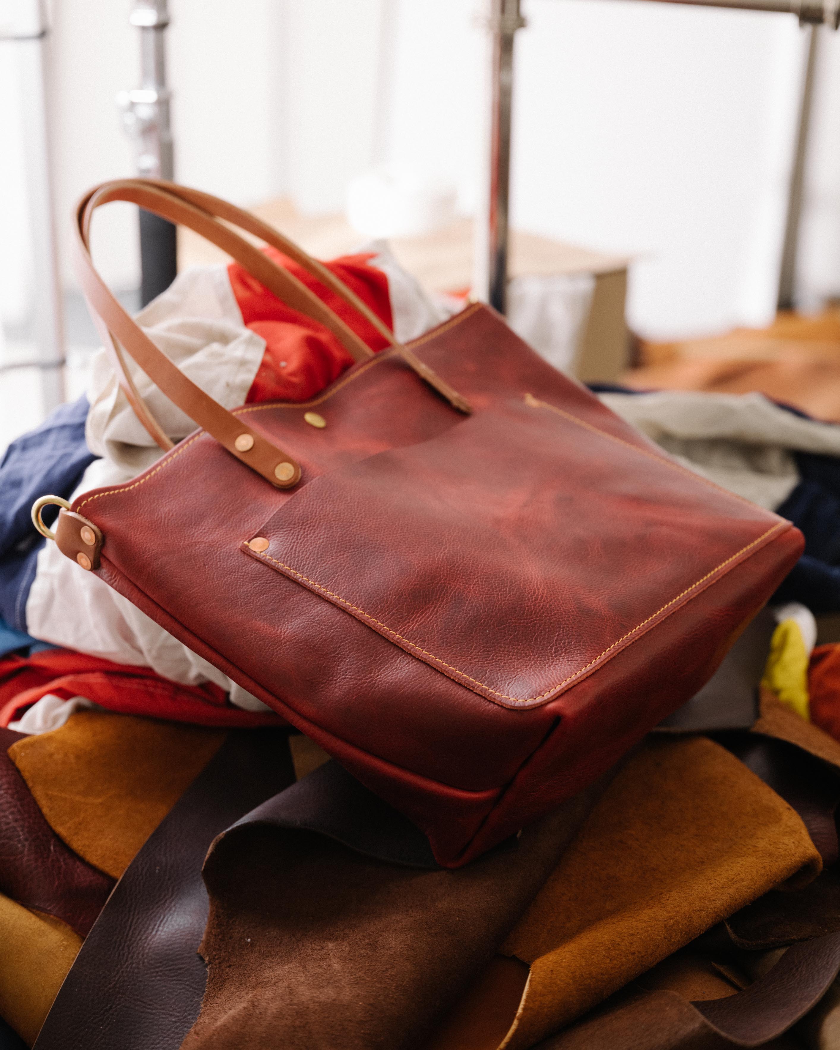 Scratch-and-Dent Red Kodiak Travel Tote