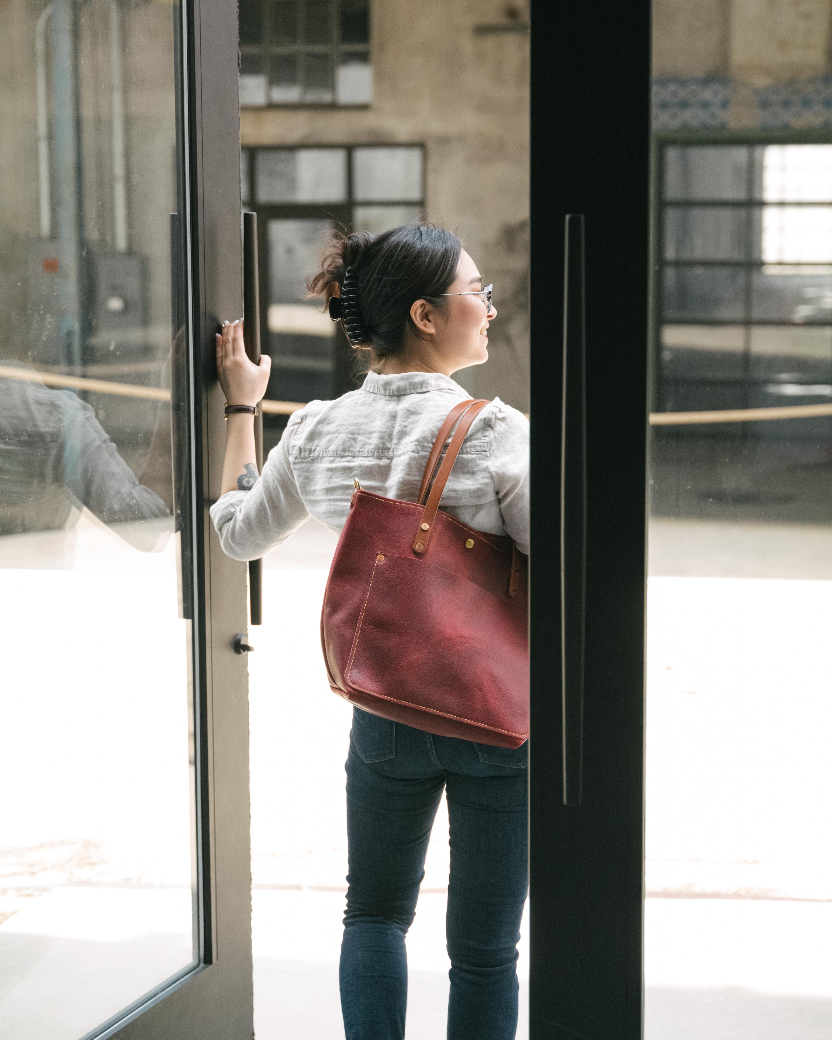 Scratch-and-Dent Red Kodiak Travel Tote