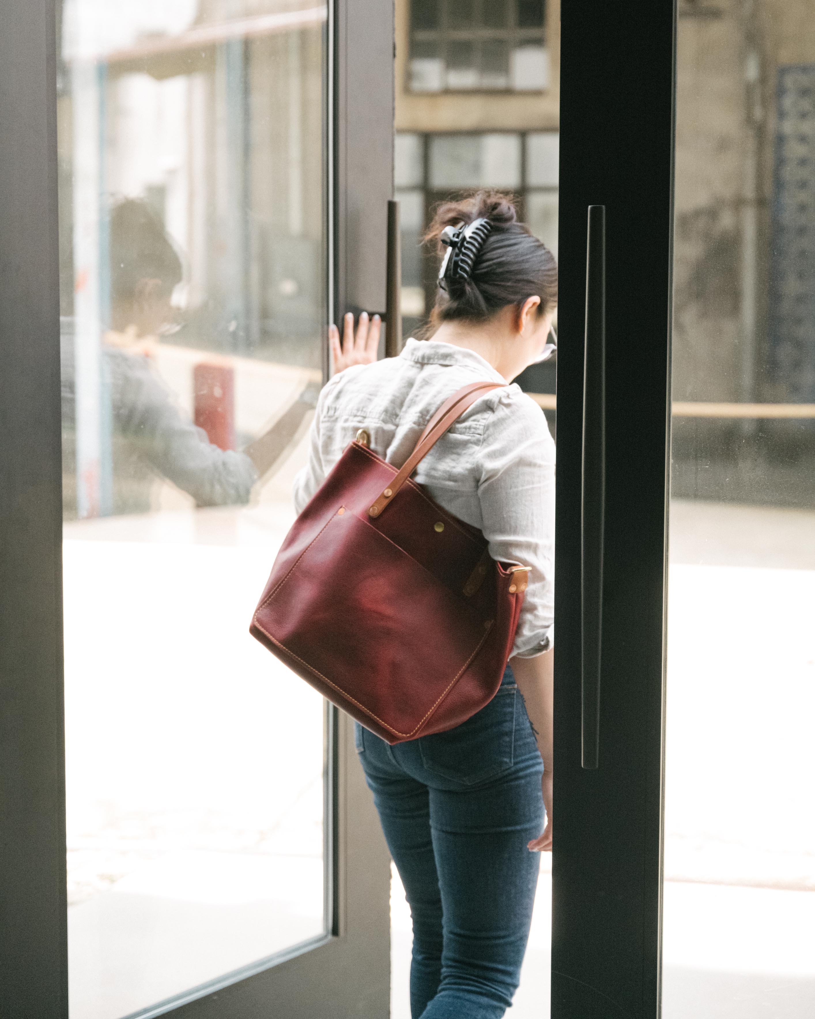 Scratch-and-Dent Red Kodiak Travel Tote