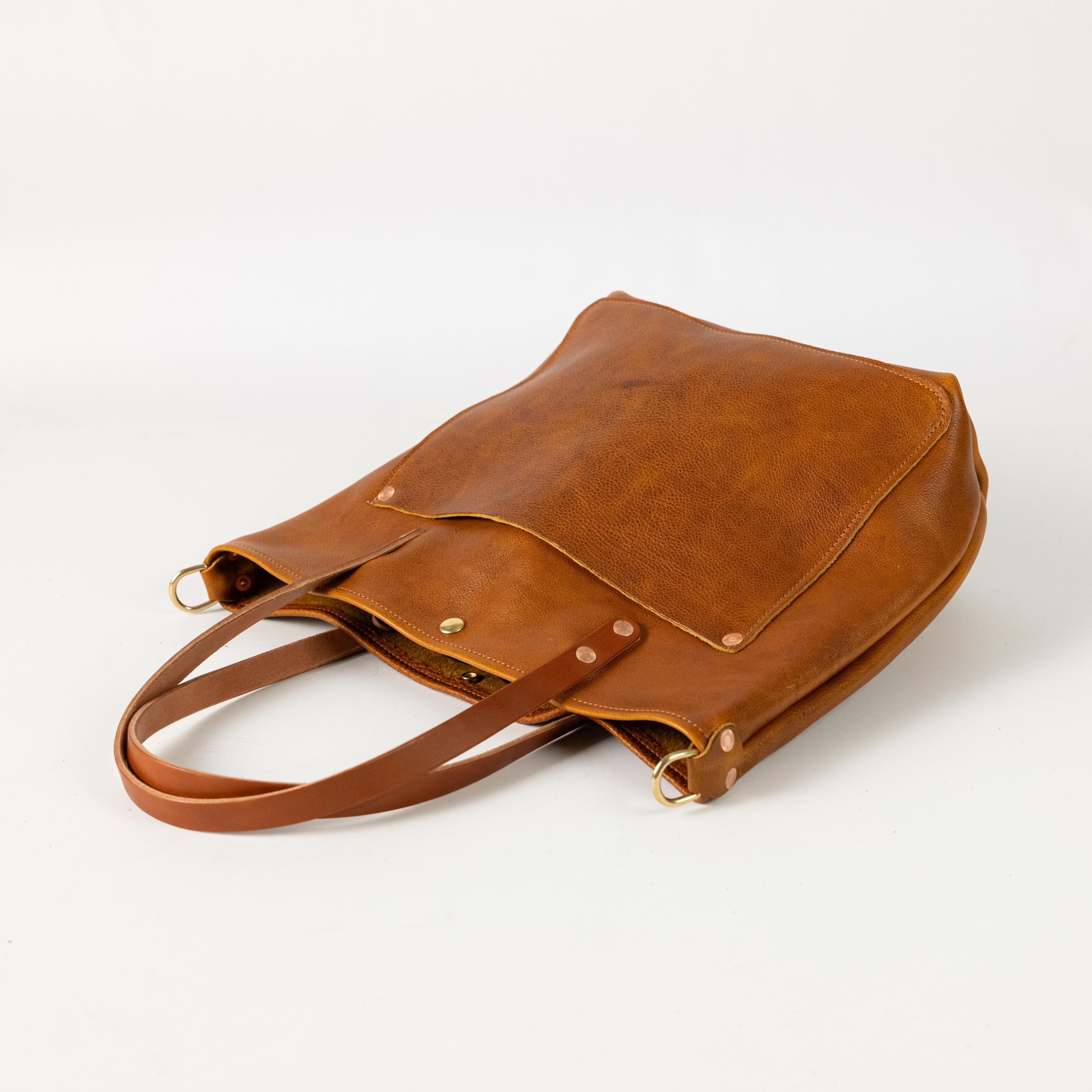 Scratch-and-Dent Honey Bulldog Travel Tote