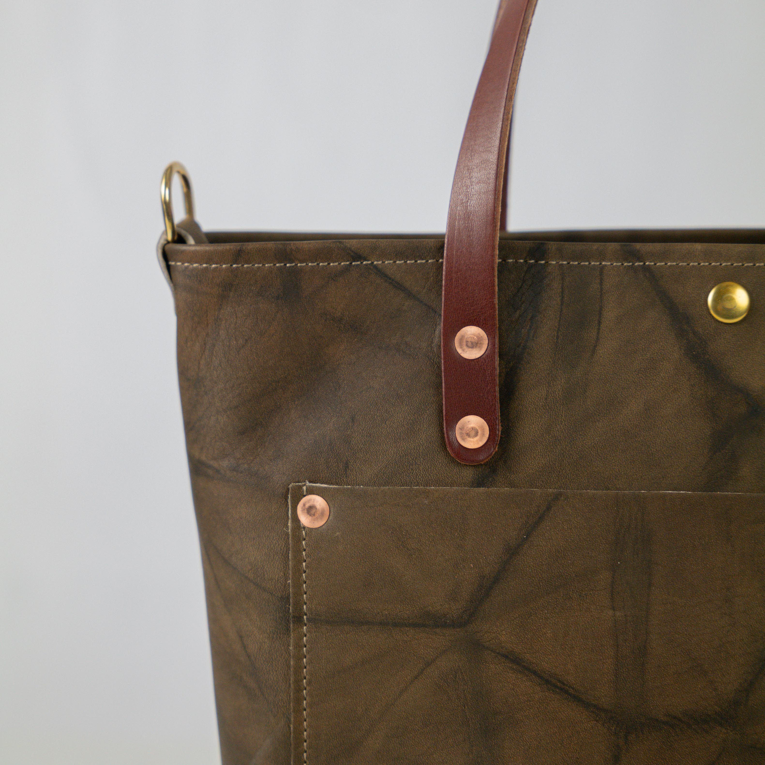 Olive Crunch Travel Tote