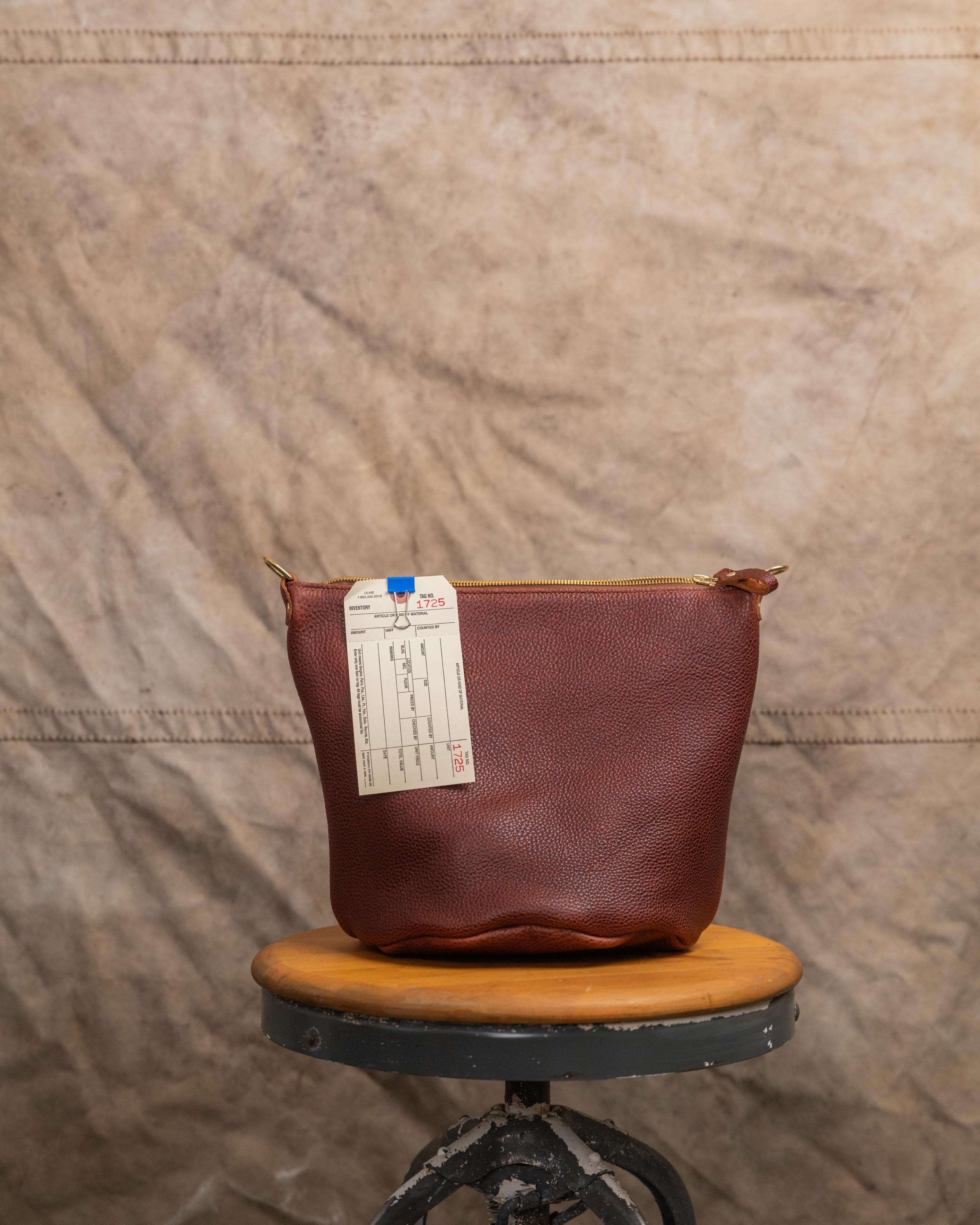 1725 Dark Tan Bulldog Zip Top Bucket Bag