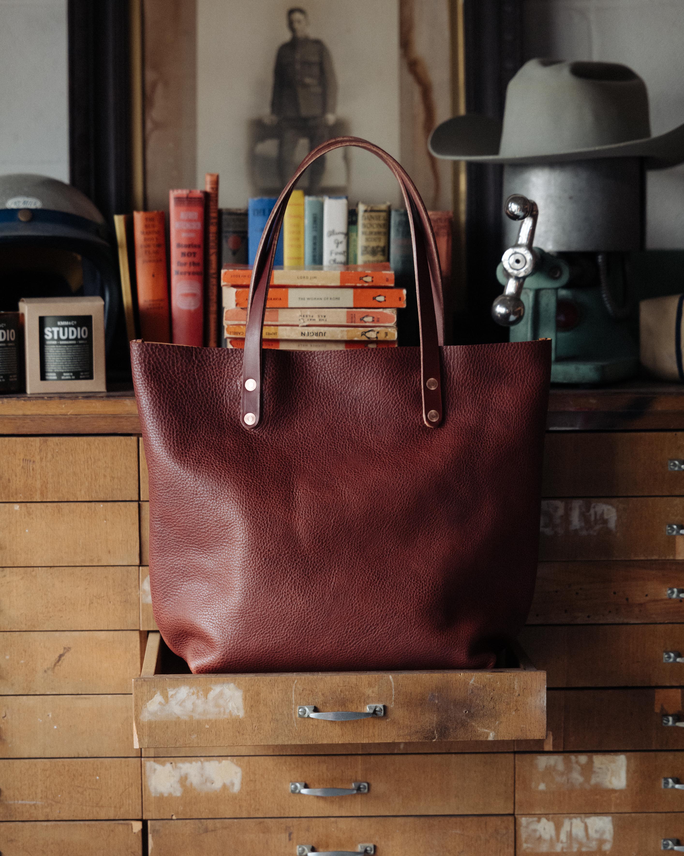 Scratch-and-Dent Dark Tan Bulldog Tote