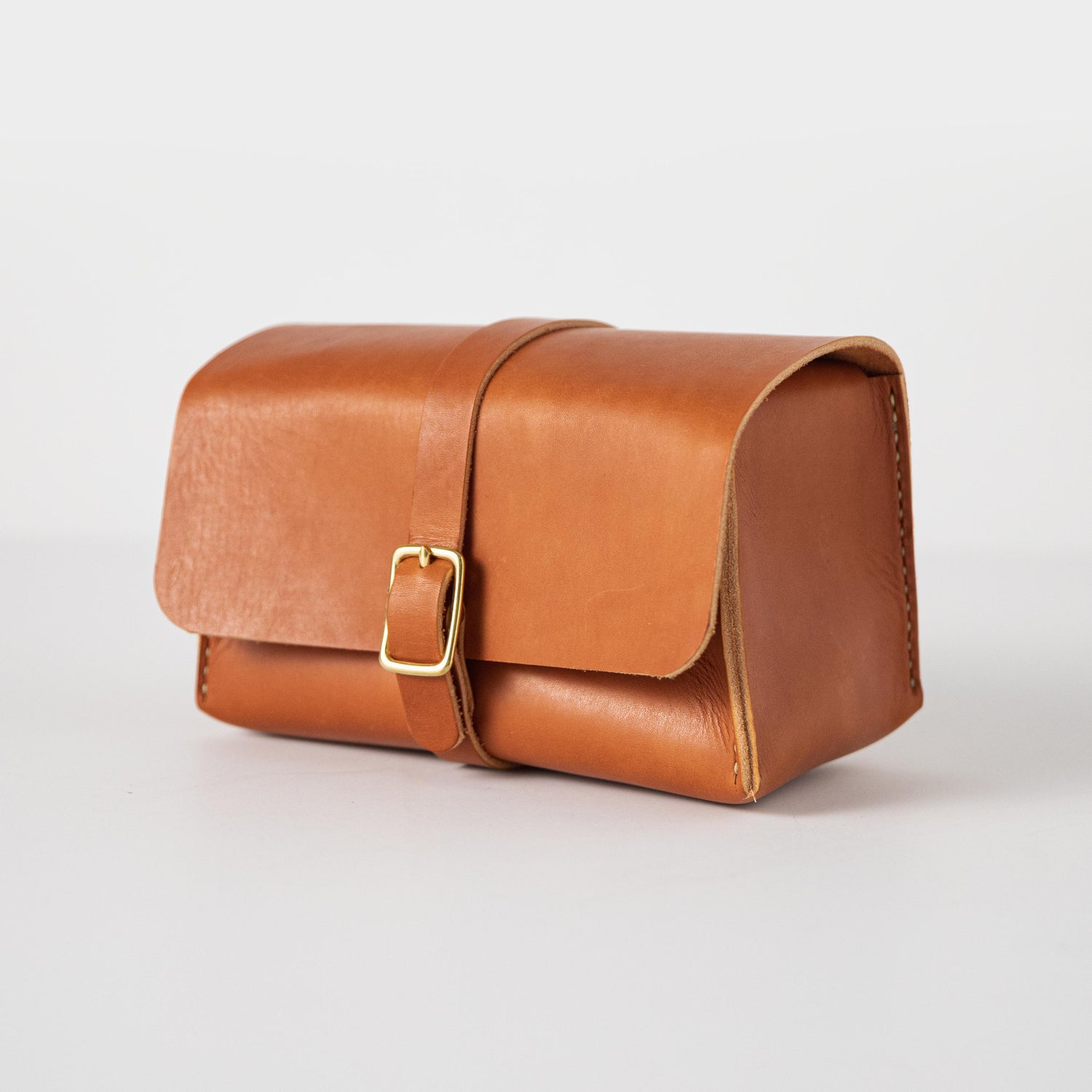 Tan Dopp Kit- mens toiletry bag - KMM & Co.