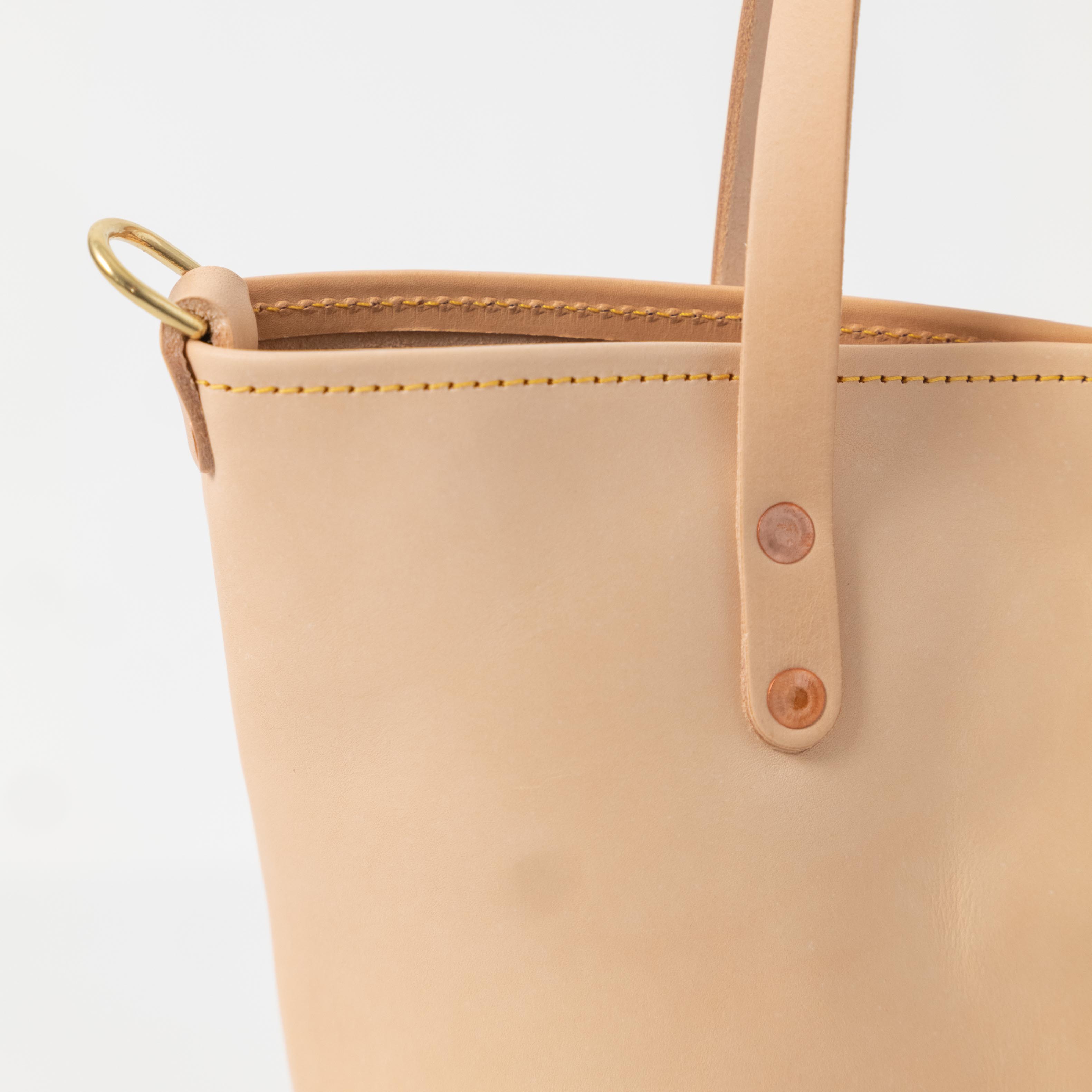 Rustic Vegetable Tanned Travel Tote