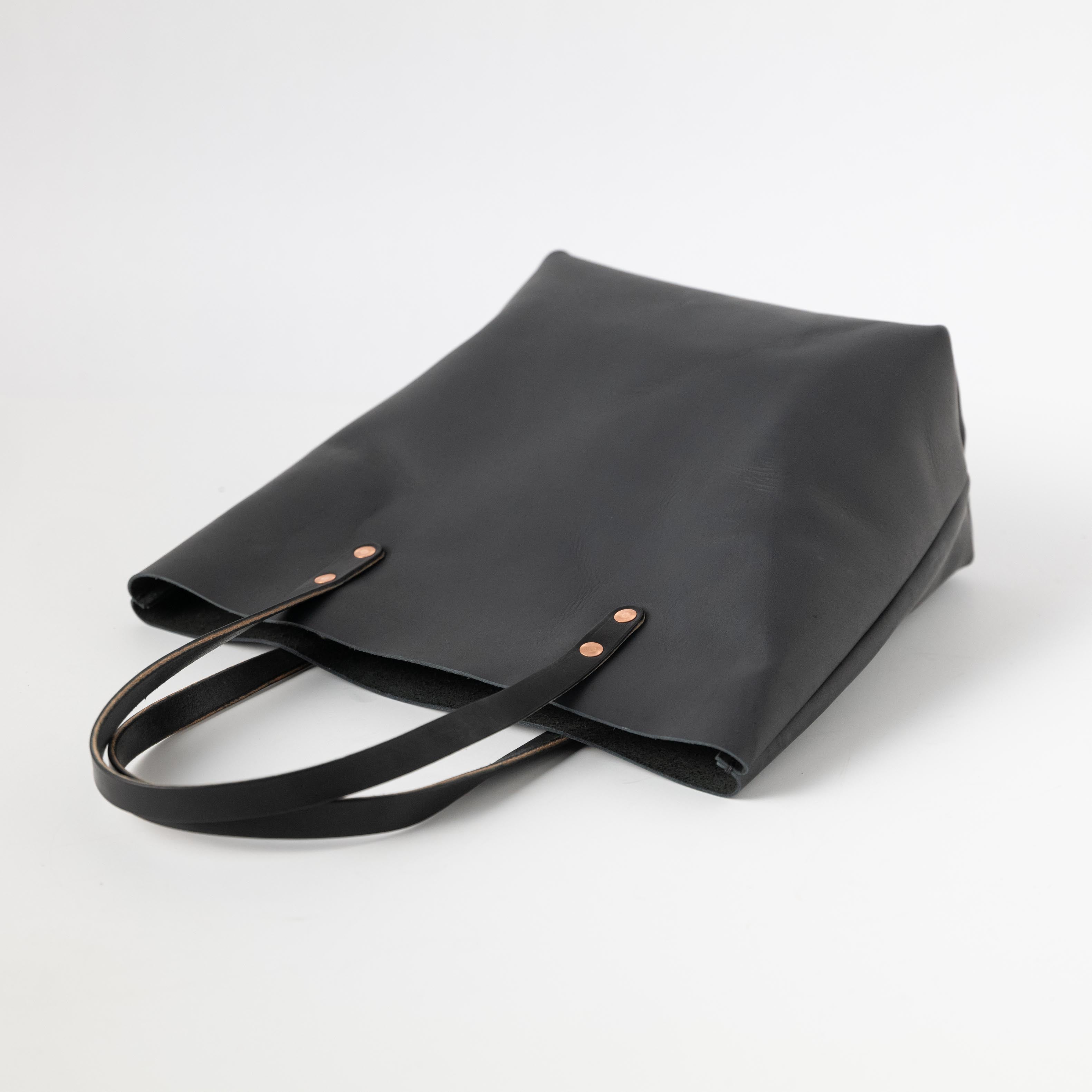 1345 Black Vegetable Tanned Tote