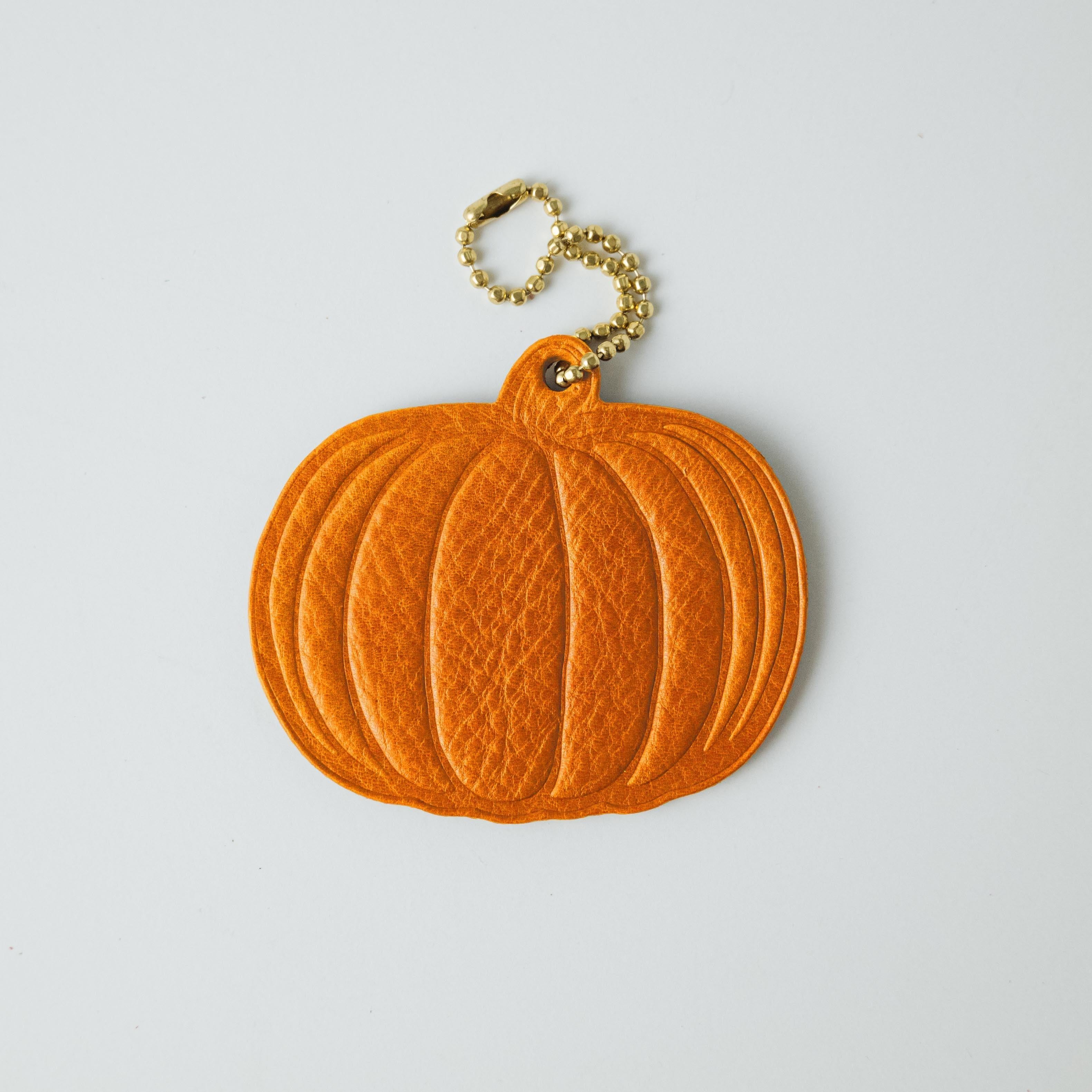 2-Ply Cypress Pumpkin Tag- personalized luggage tags - custom luggage tags - KMM &amp; Co.
