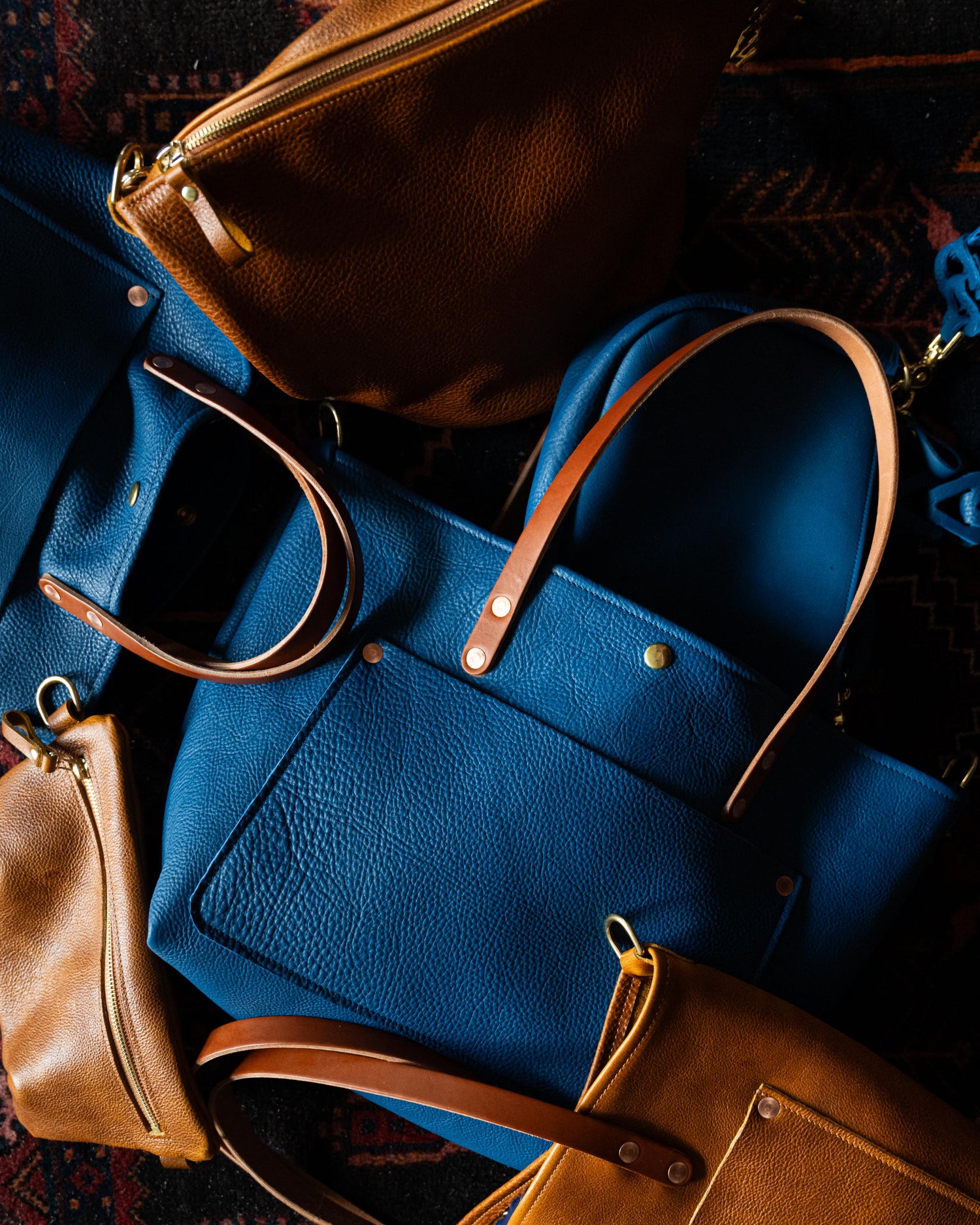 Scratch-and-Dent Cobalt Bulldog Bucket Tote