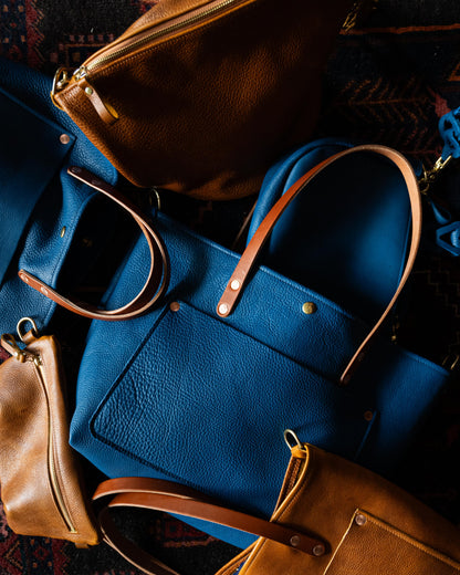 Scratch-and-Dent Cobalt Bulldog Bucket Tote