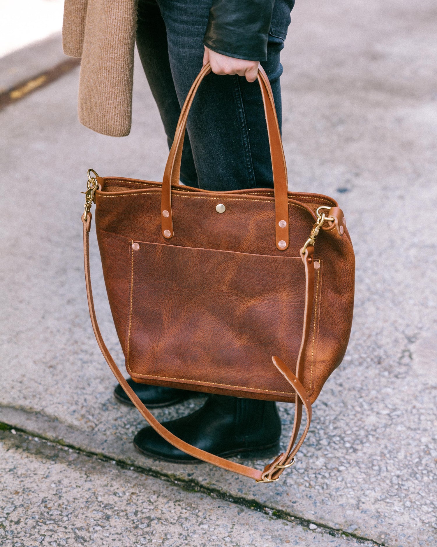 Scratch-and-Dent Black Cypress Travel Tote