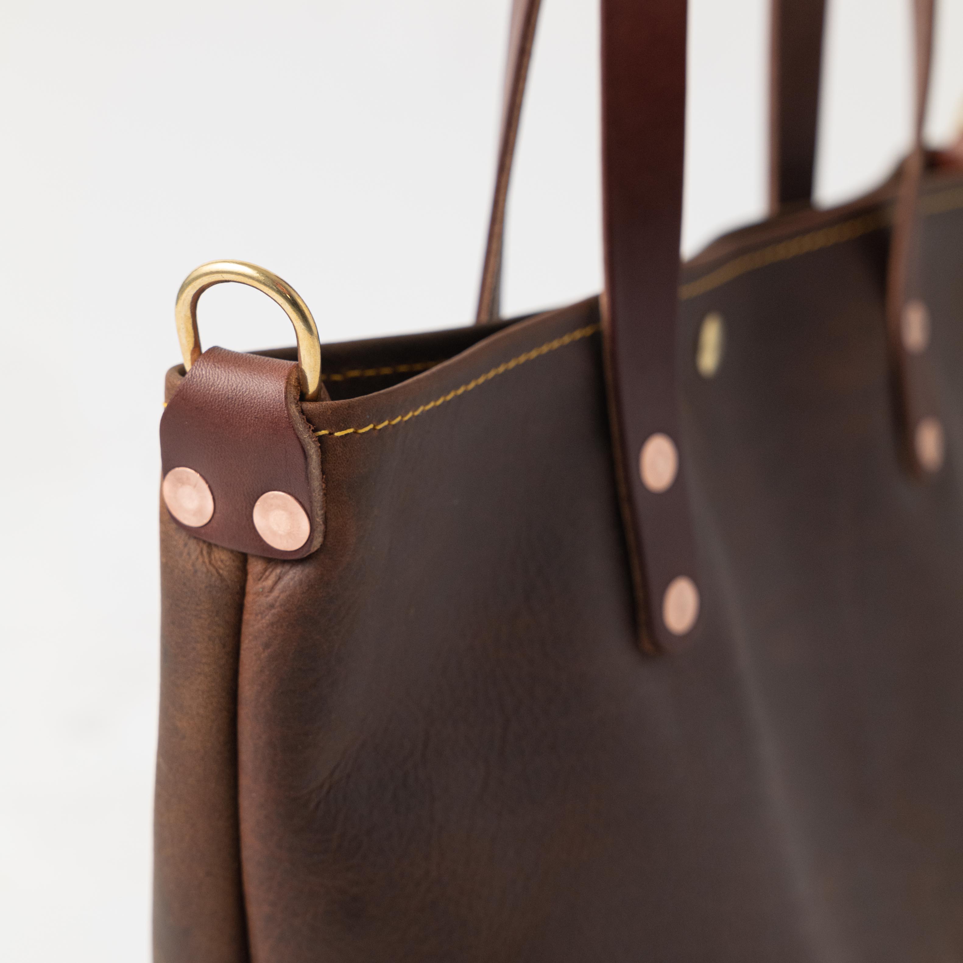 Scratch-and-Dent Brown Kodiak Travel Tote