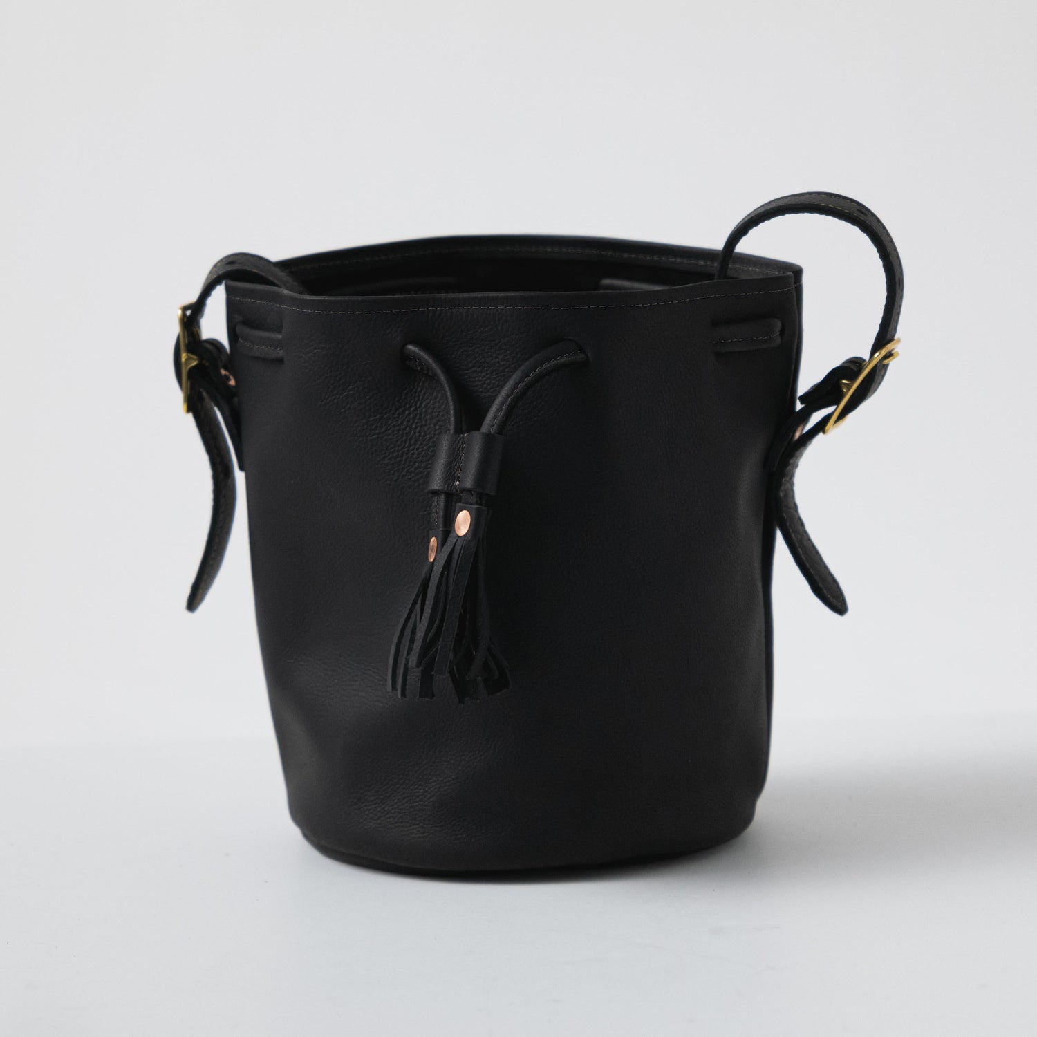 Scratch-and-Dent Black Kodiak Bucket Bag