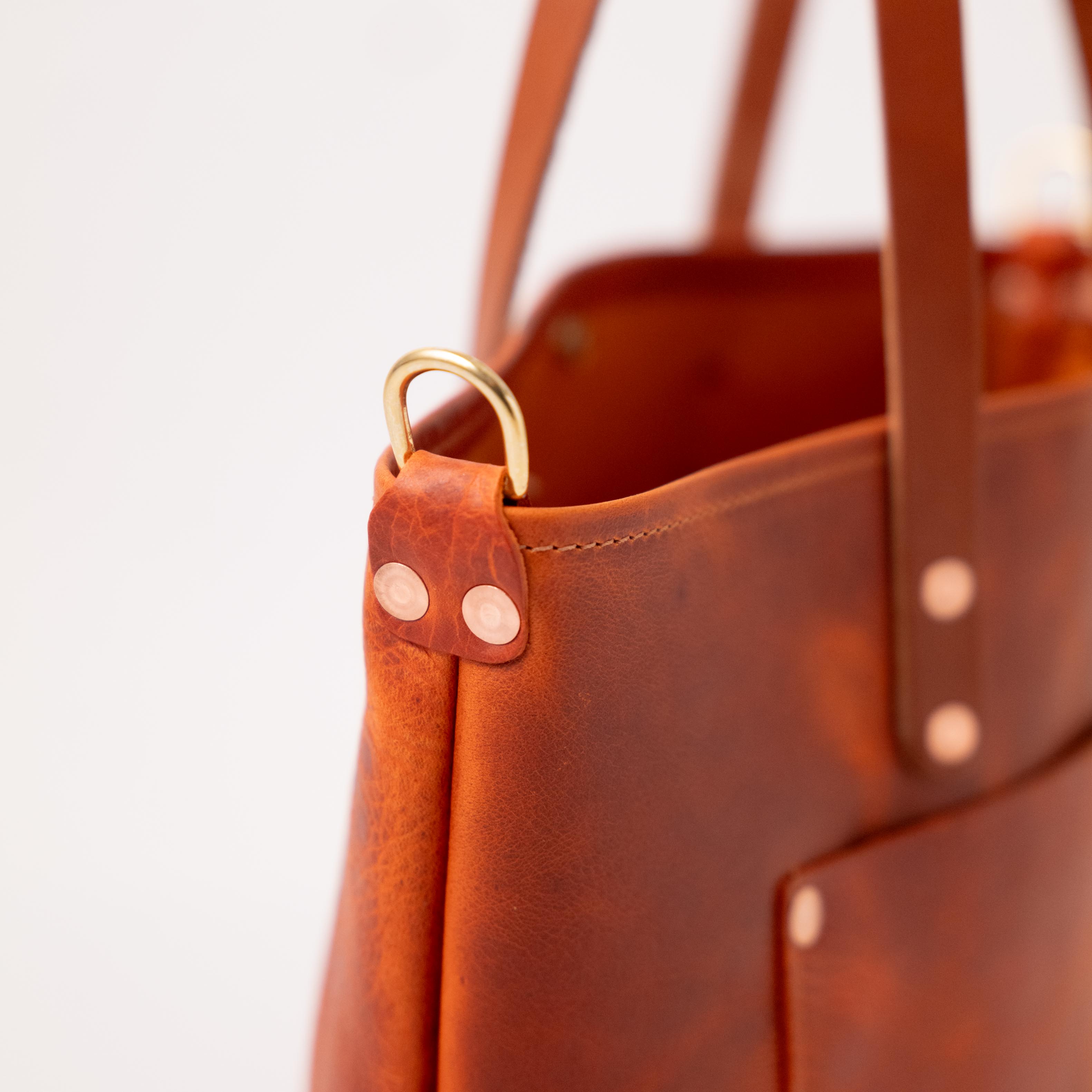 Top *NEW* KMM&CO Tote in Brick Kodiak