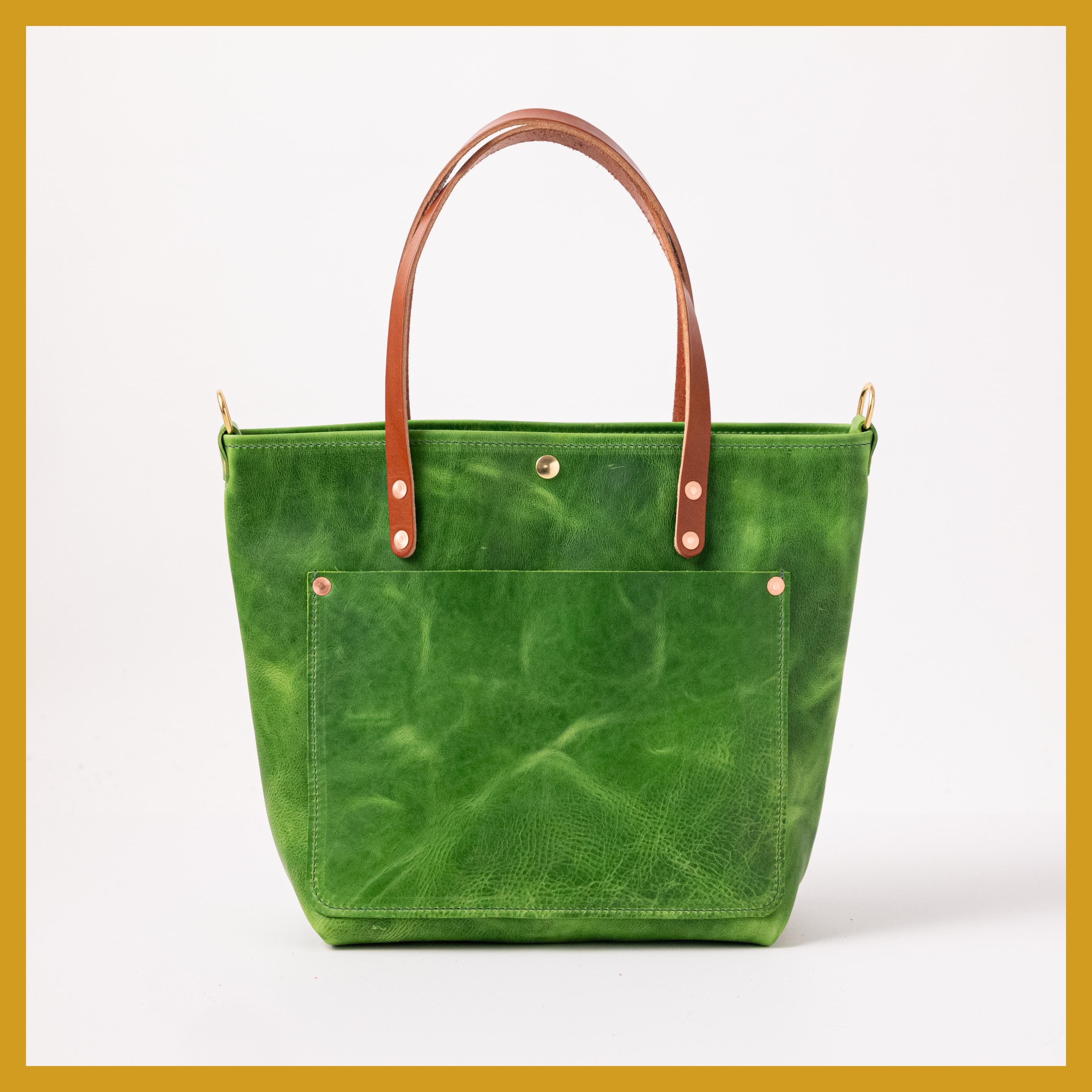 Scratch-and-Dent Fern Kodiak Travel Tote