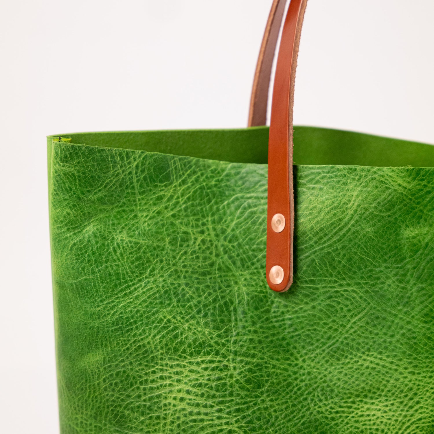 Scratch-and-Dent Fern Kodiak East West Tote