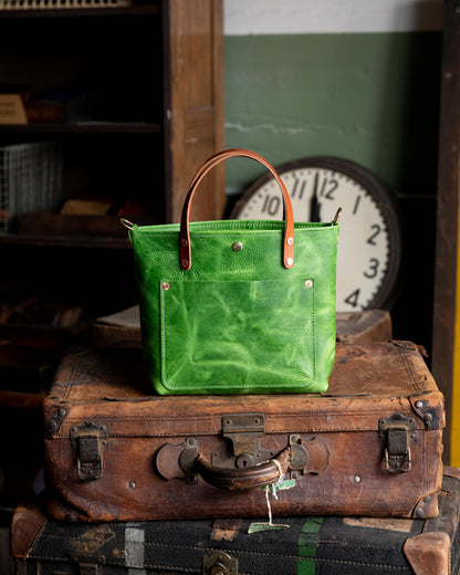 Scratch-and-Dent Fern Kodiak Mini Travel Tote