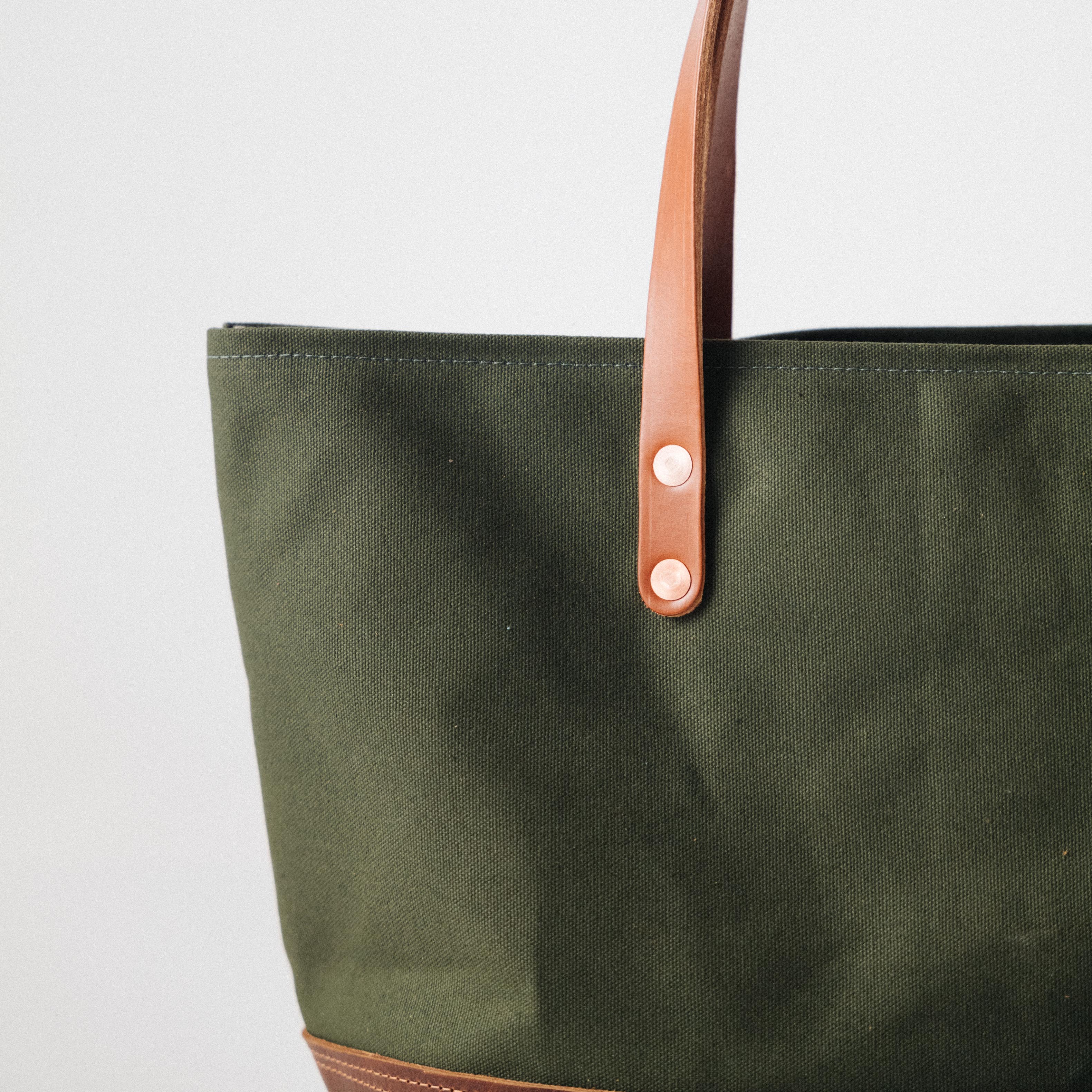 East-West Tote Bag, Shoulder Bag, Olive Green Waxed Canvas retailer with Natural Cork Accent