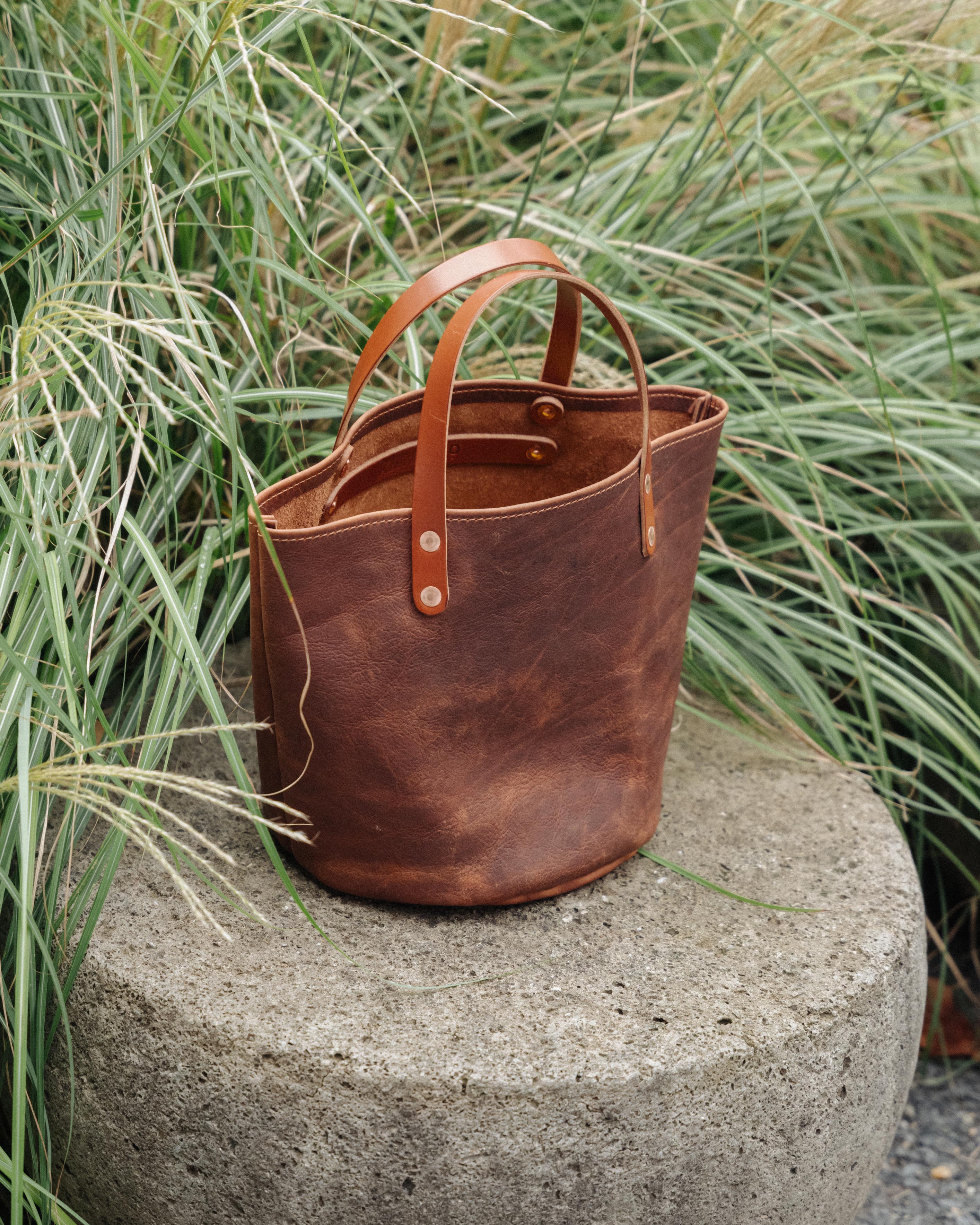 Scratch-and-Dent Fern Kodiak Bucket Tote