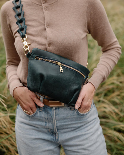 Scratch-and-Dent Dark Tan Bulldog Belt Bag