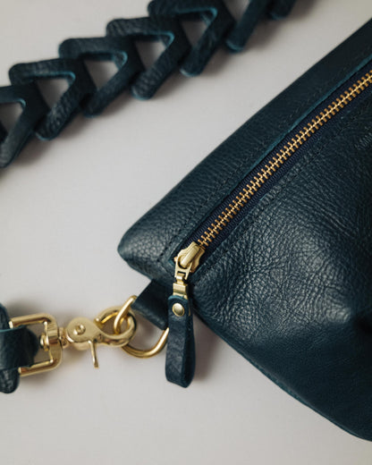 Scratch-and-Dent Dark Teal Bulldog Belt Bag
