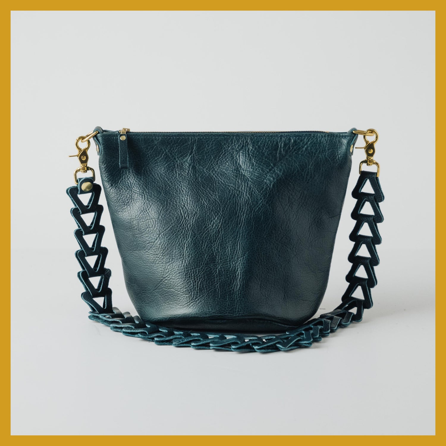 Scratch-and-Dent Dark Teal Bulldog Zip-Top Bucket Bag