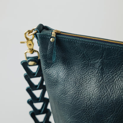 Scratch-and-Dent Dark Teal Bulldog Zip-Top Bucket Bag