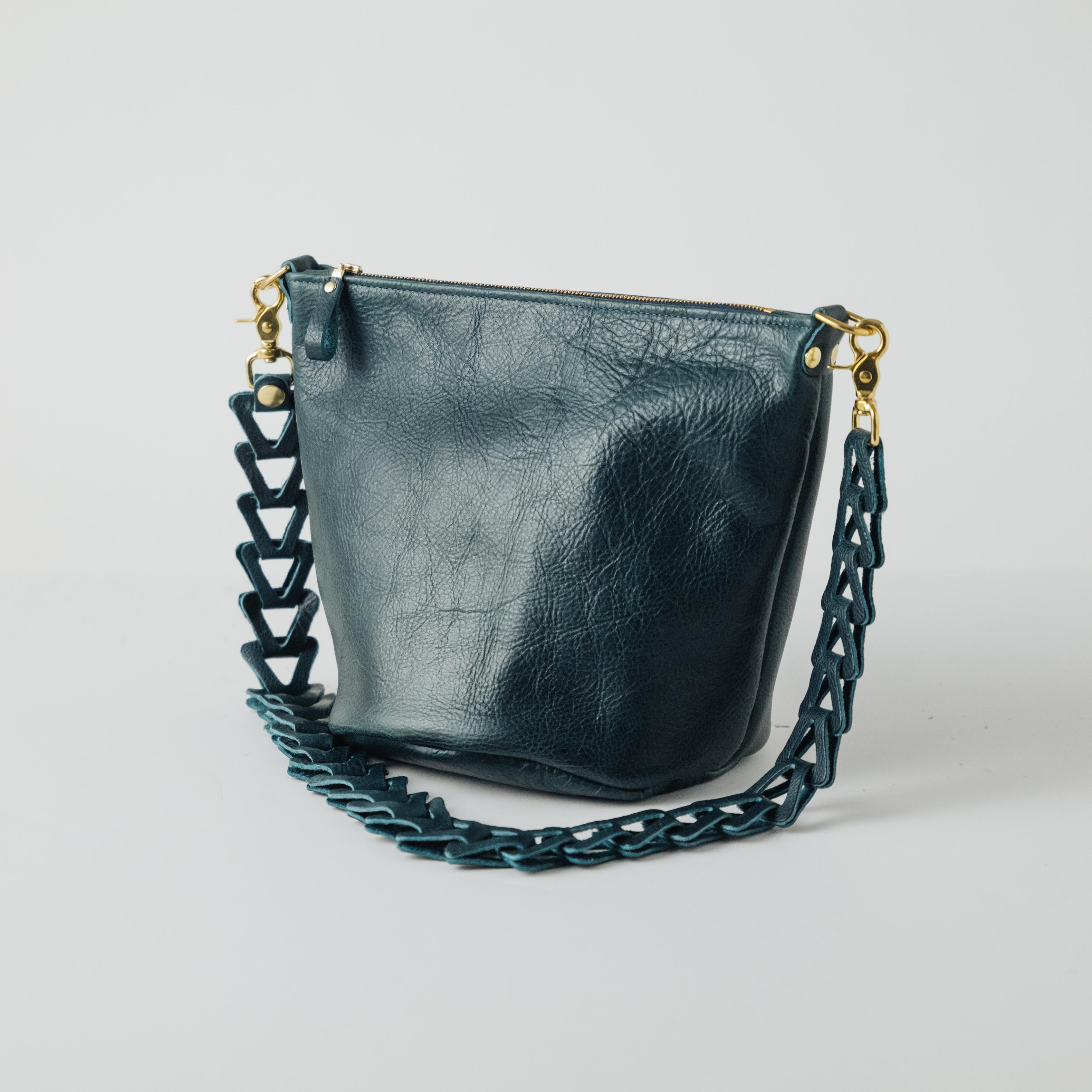 Scratch-and-Dent Dark Teal Bulldog Zip-Top Bucket Bag