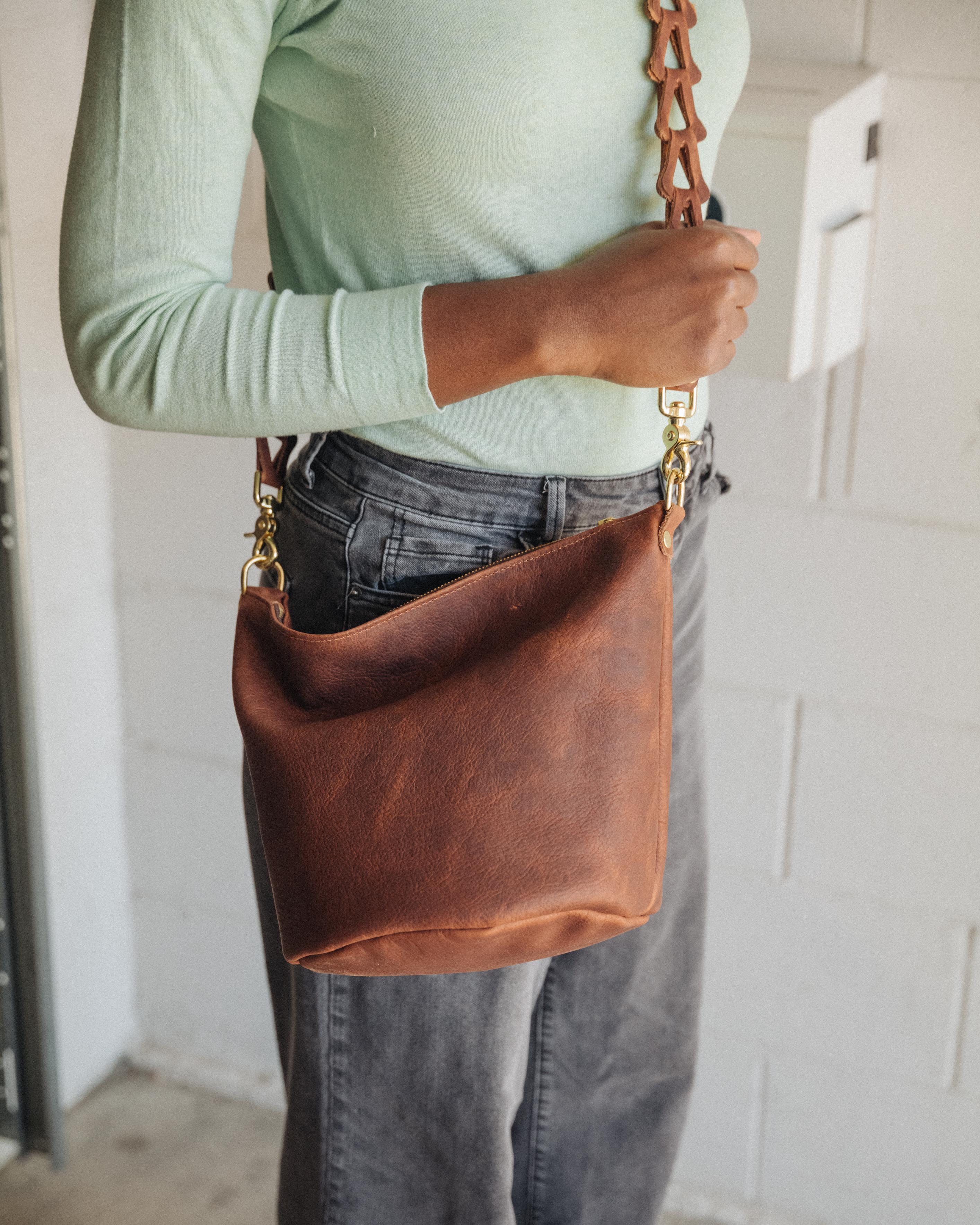 Brown Kodiak Zip-Top Bucket Bag