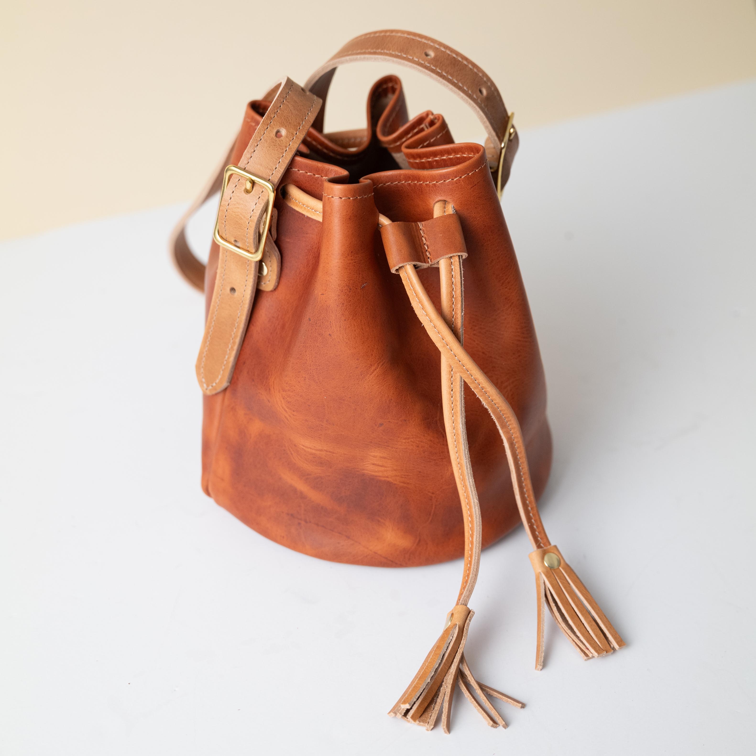 English Tan/Natural  Dublin Bucket Bag