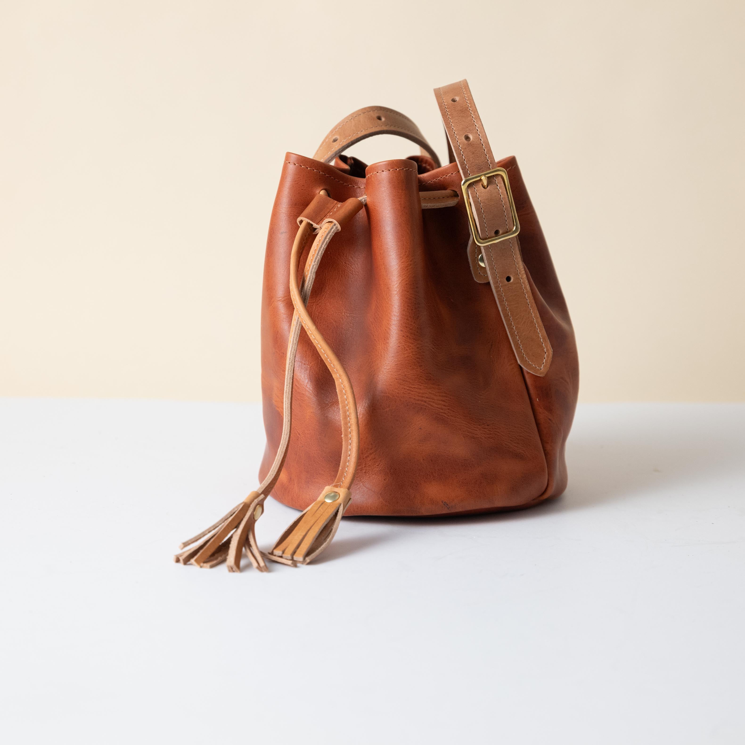 English Tan/Natural  Dublin Bucket Bag