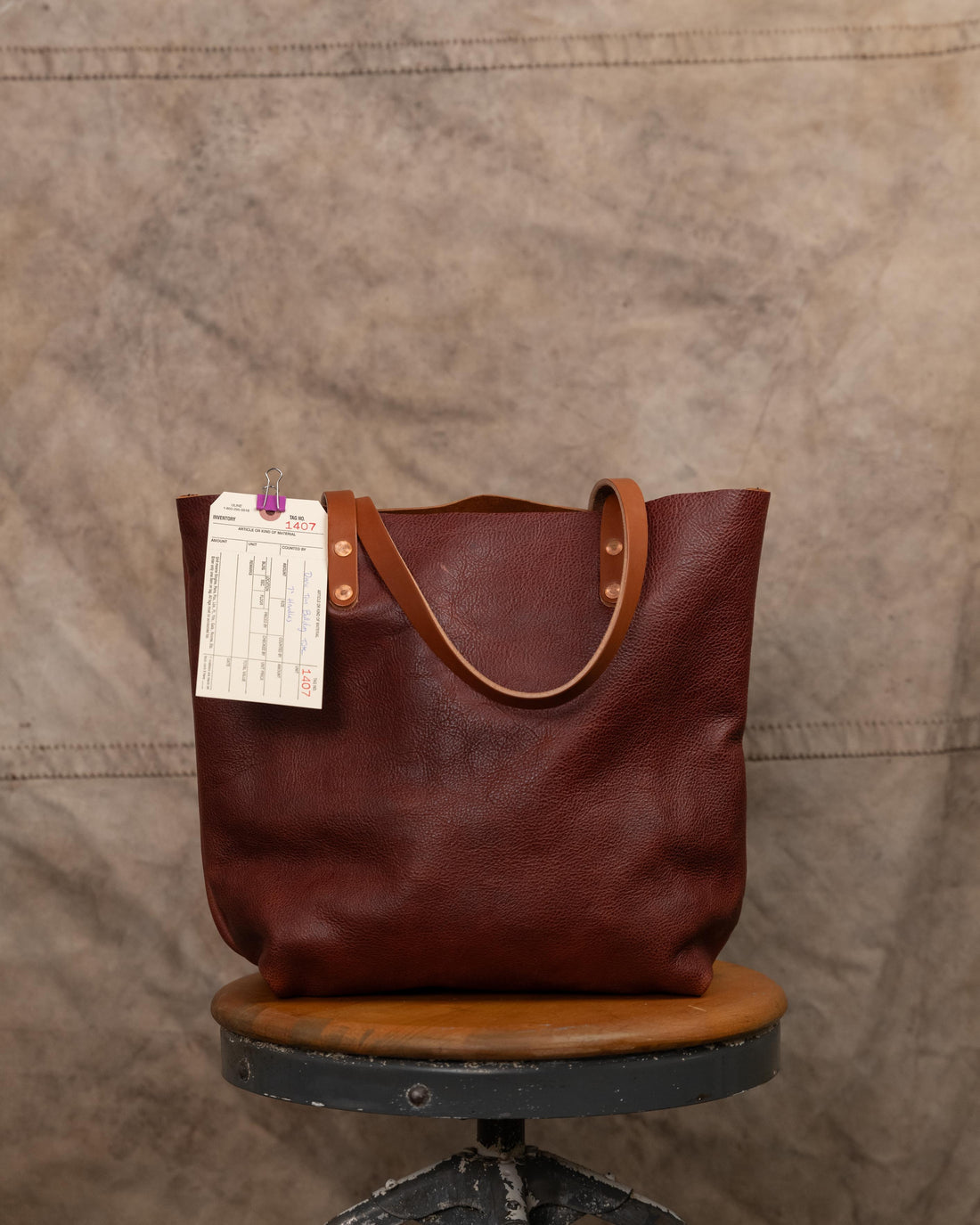 1407 Dark Tan Bulldog Tote 7” Handles