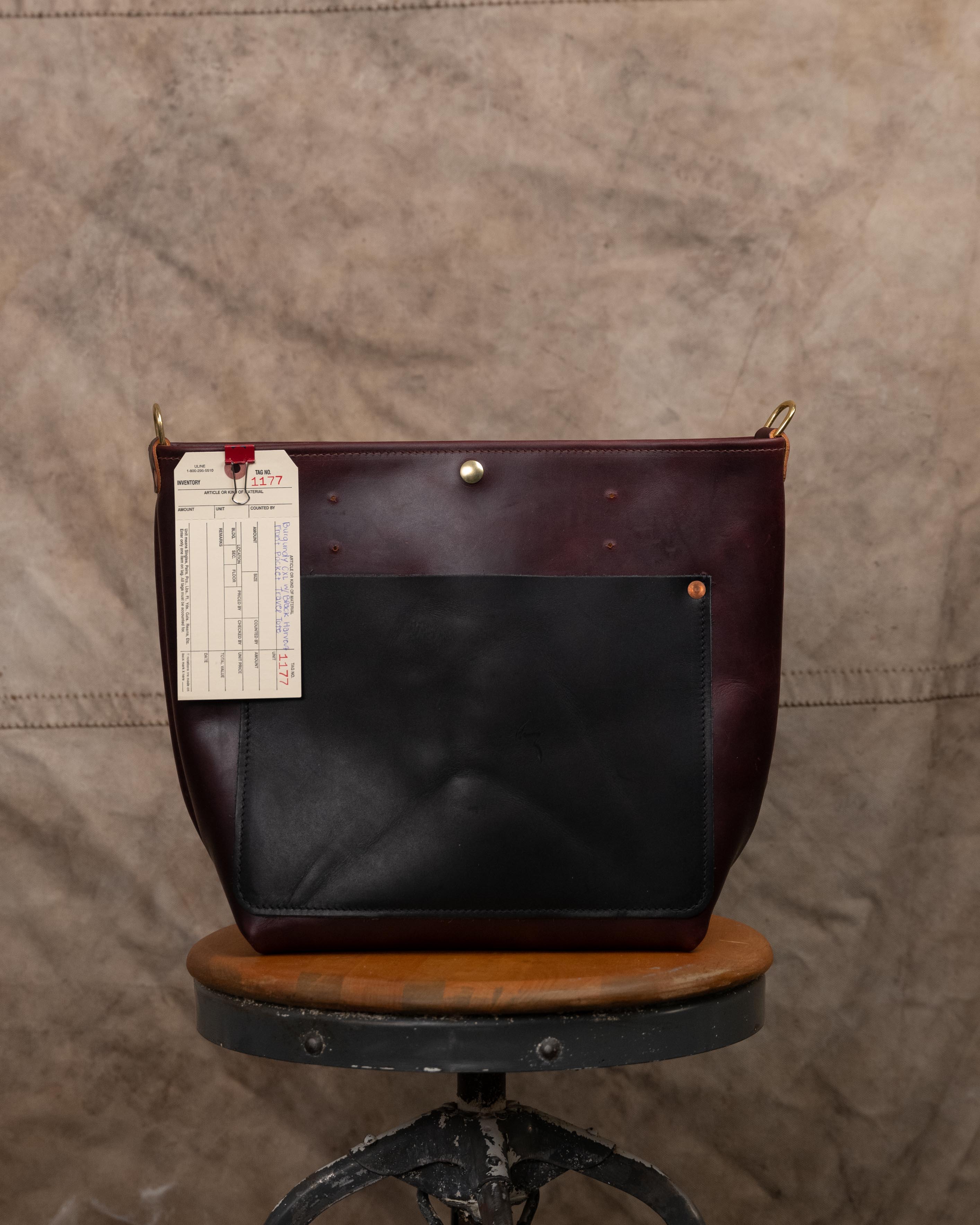 1177 Burgundy CXL Travel Tote with Black Harvest Pocket