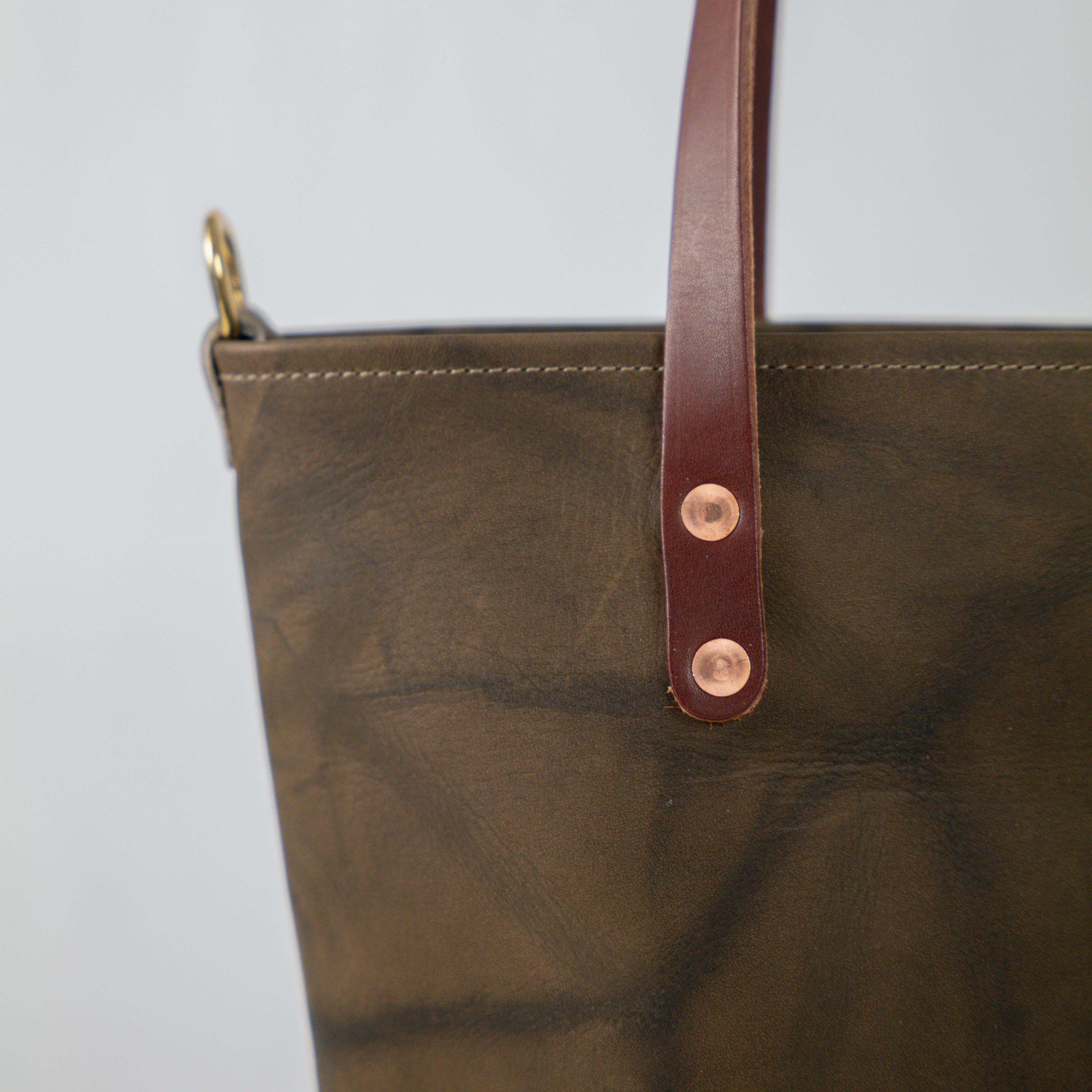 Olive Crunch Travel Tote