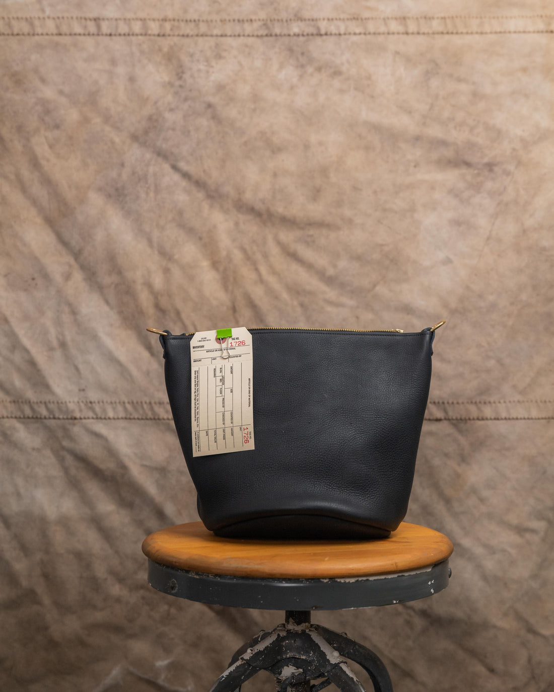 1726 Black Adirondack Zip Top Bucket Bag