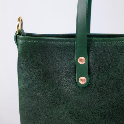 Green Bulldog Travel Tote