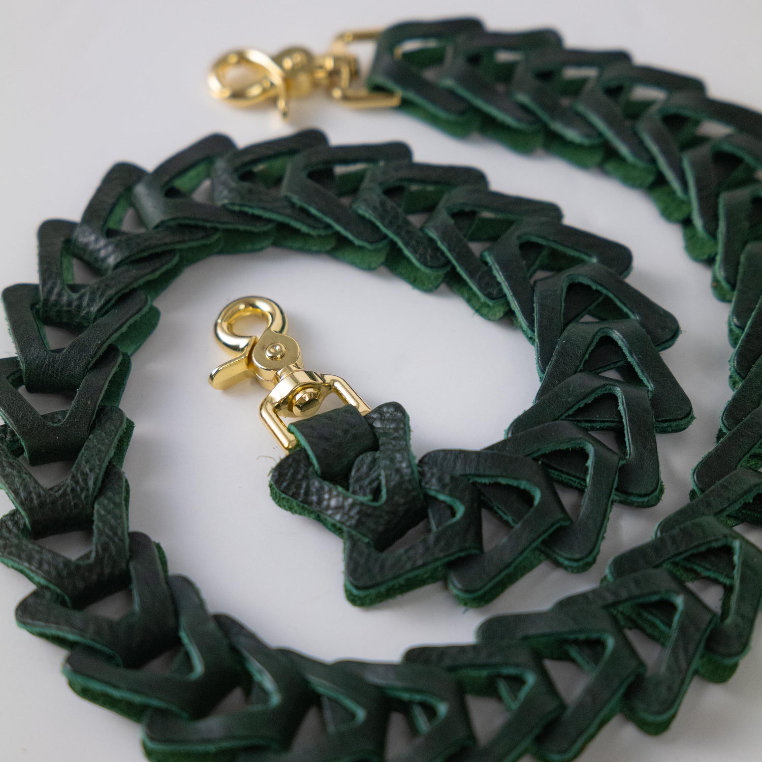Green Bulldog Chain Link Strap
