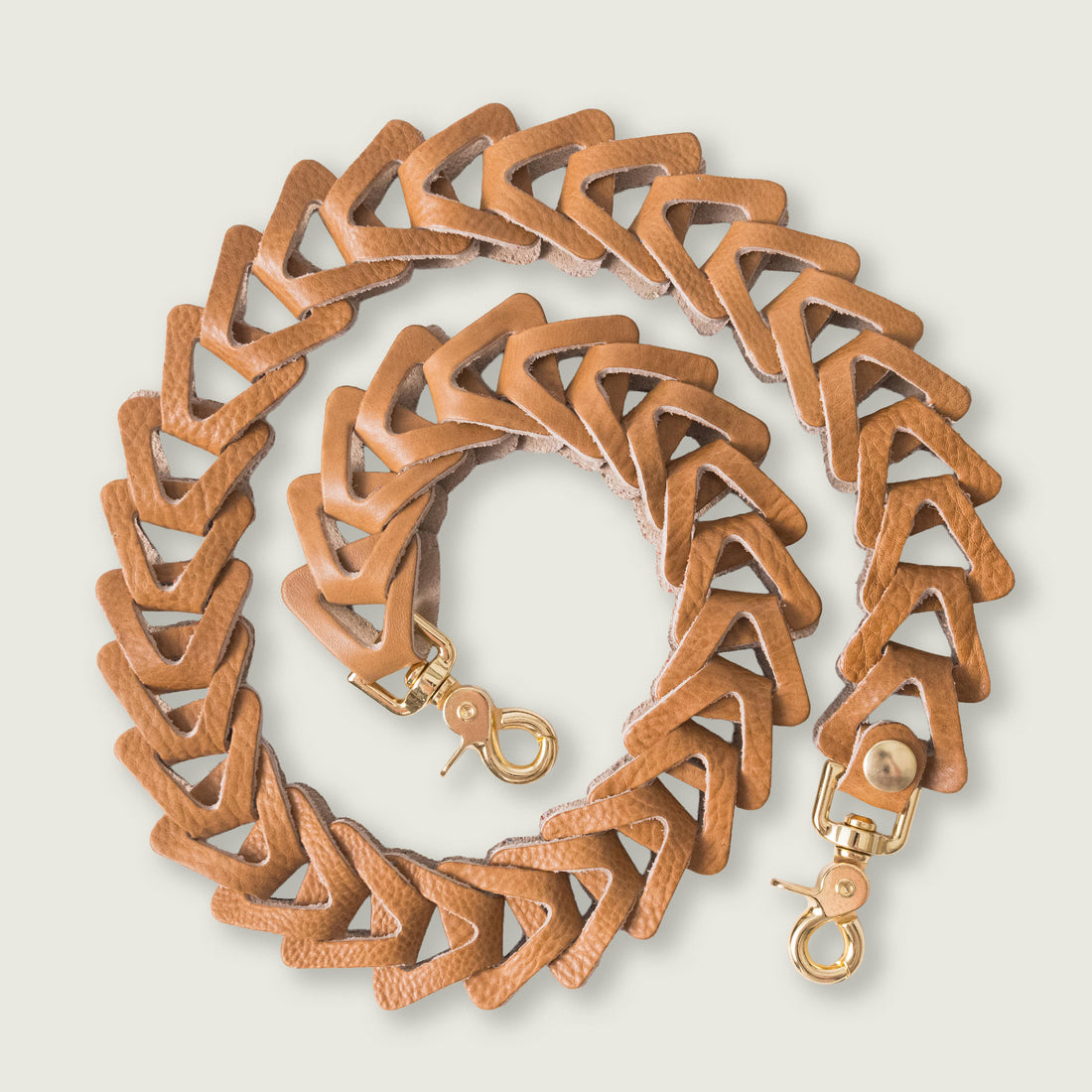 Sand Bulldog Chain Link Strap