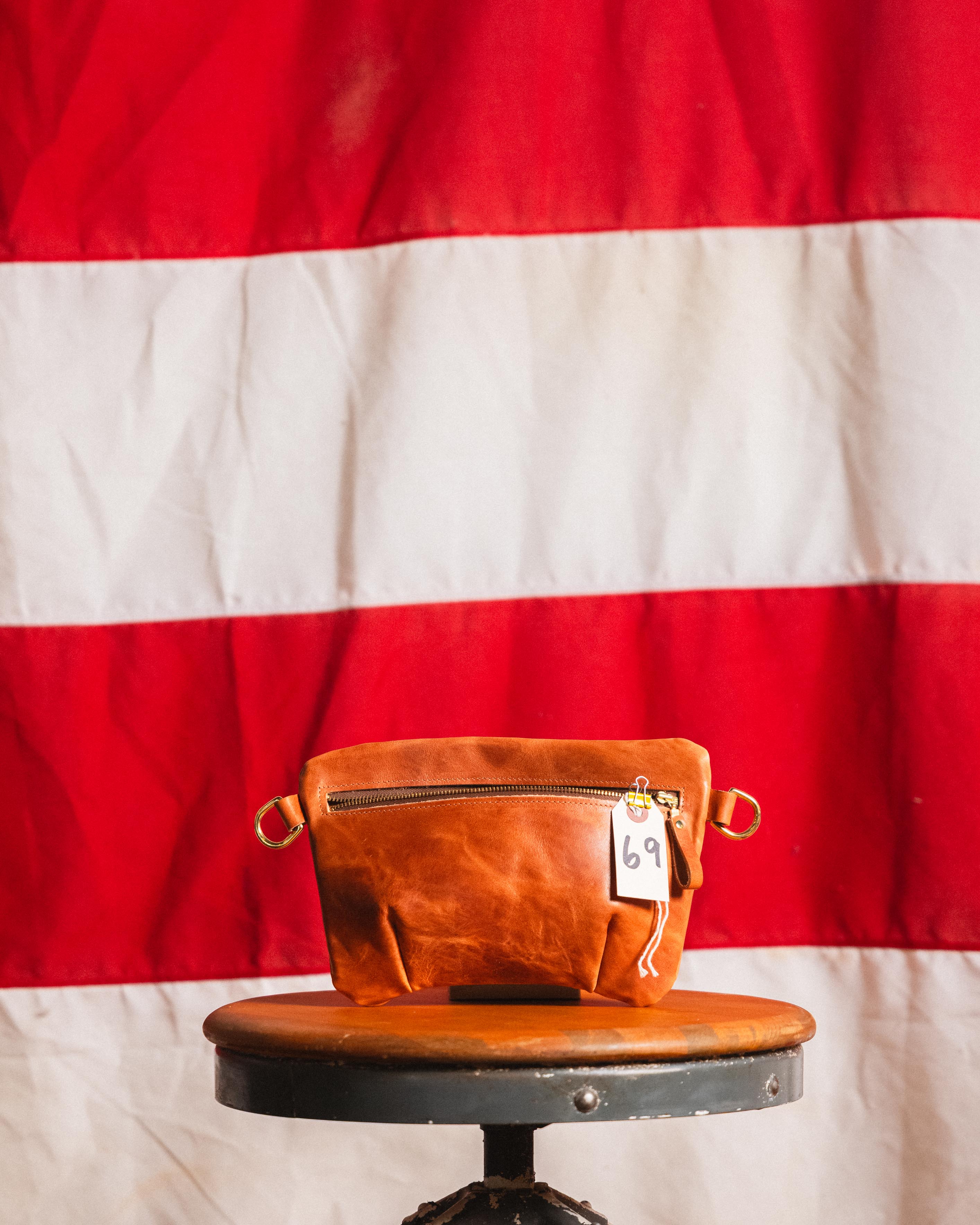 69. Natural Derby Belt Bag (nice)
