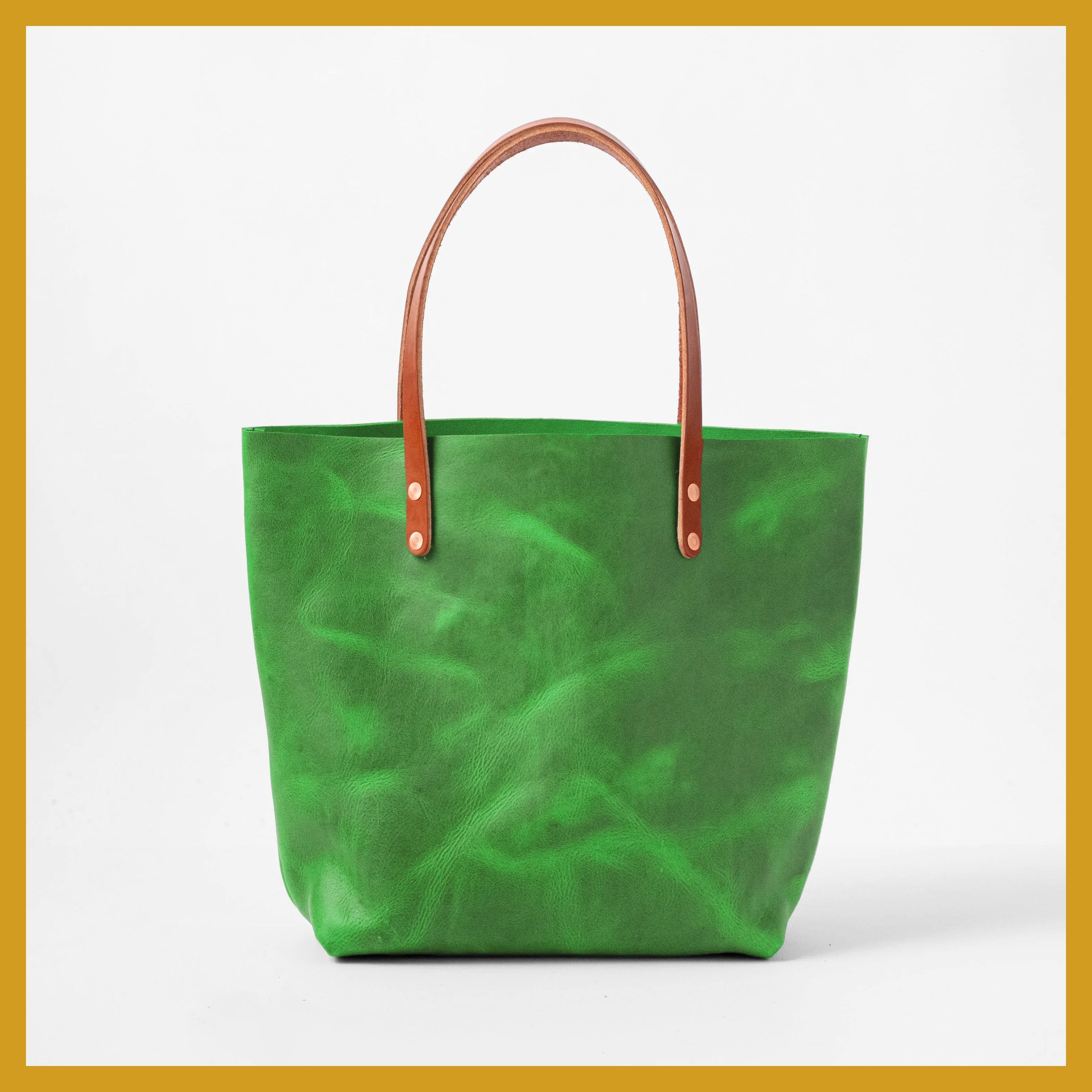 Scratch-and-Dent Fern Kodiak Tote