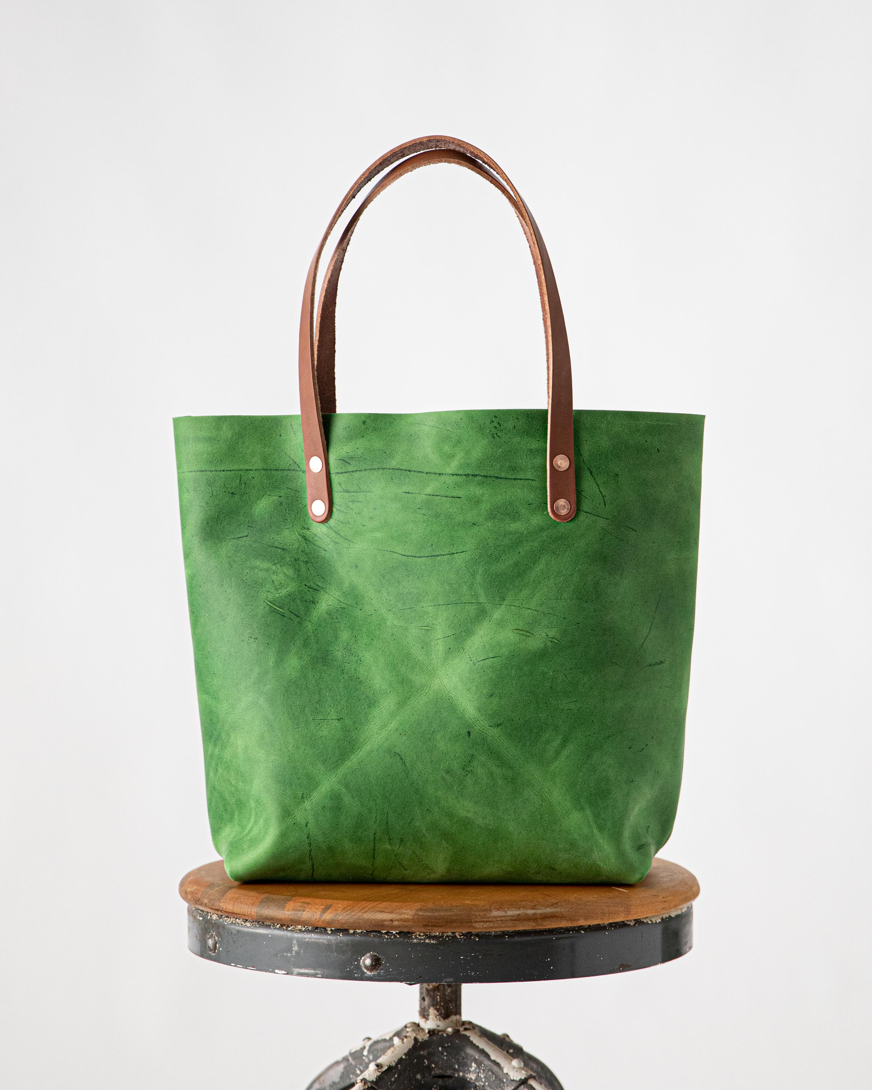 Scratch-and-Dent Palm Green Tote