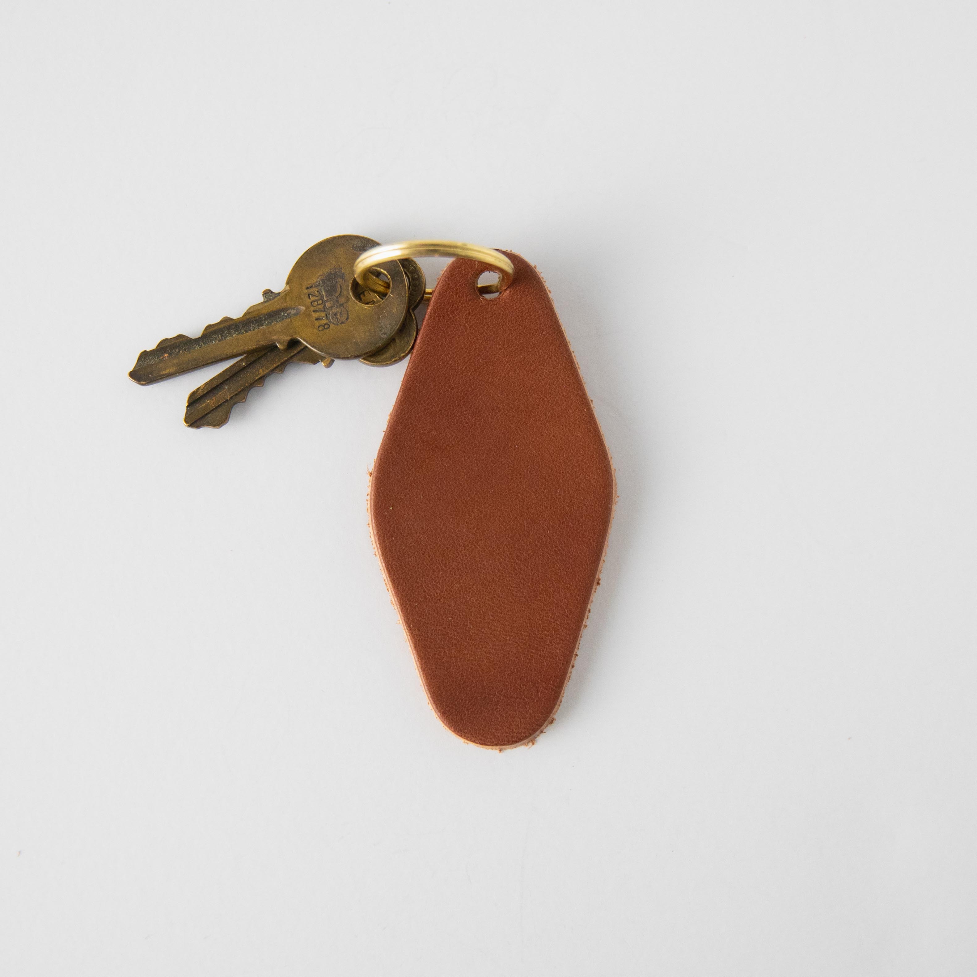 Leather hot sale hotel keychain