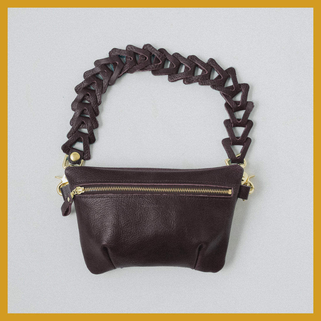 Scratch-and-Dent Dark Brown Bulldog Belt Bag