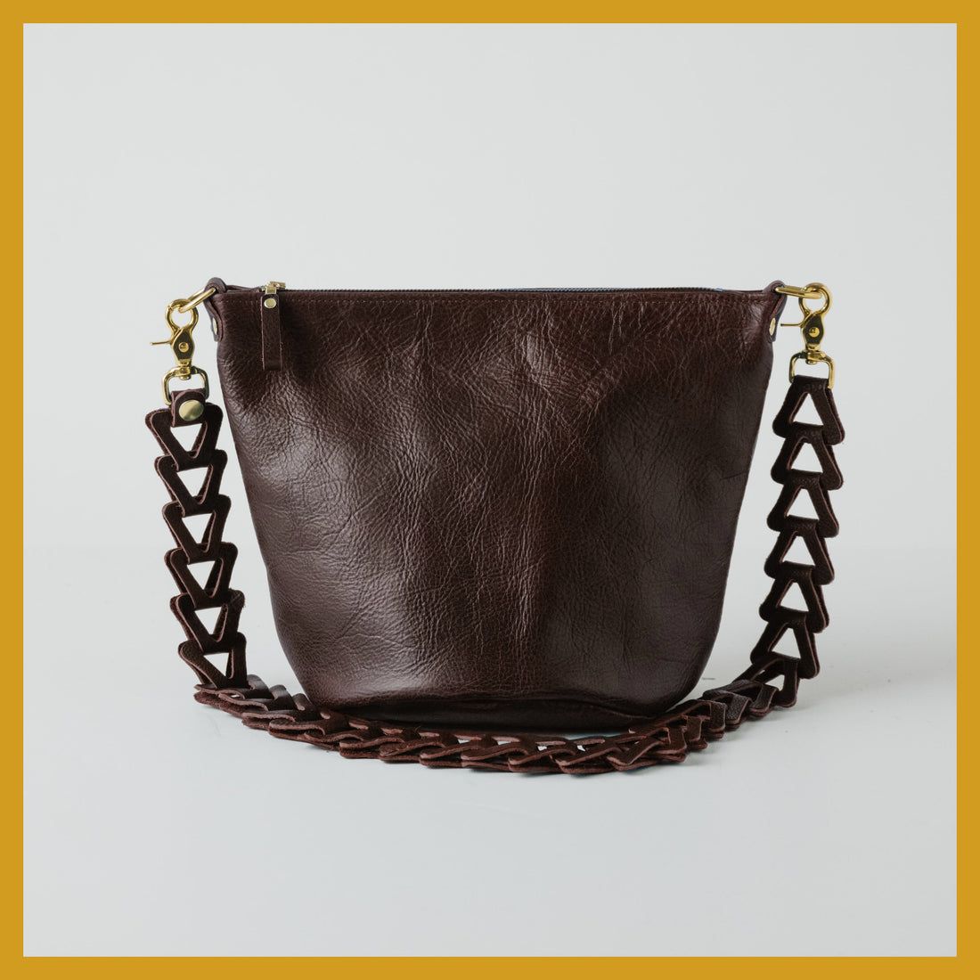 Scratch-and-Dent Dark Brown Bulldog Zip-Top Bucket Bag