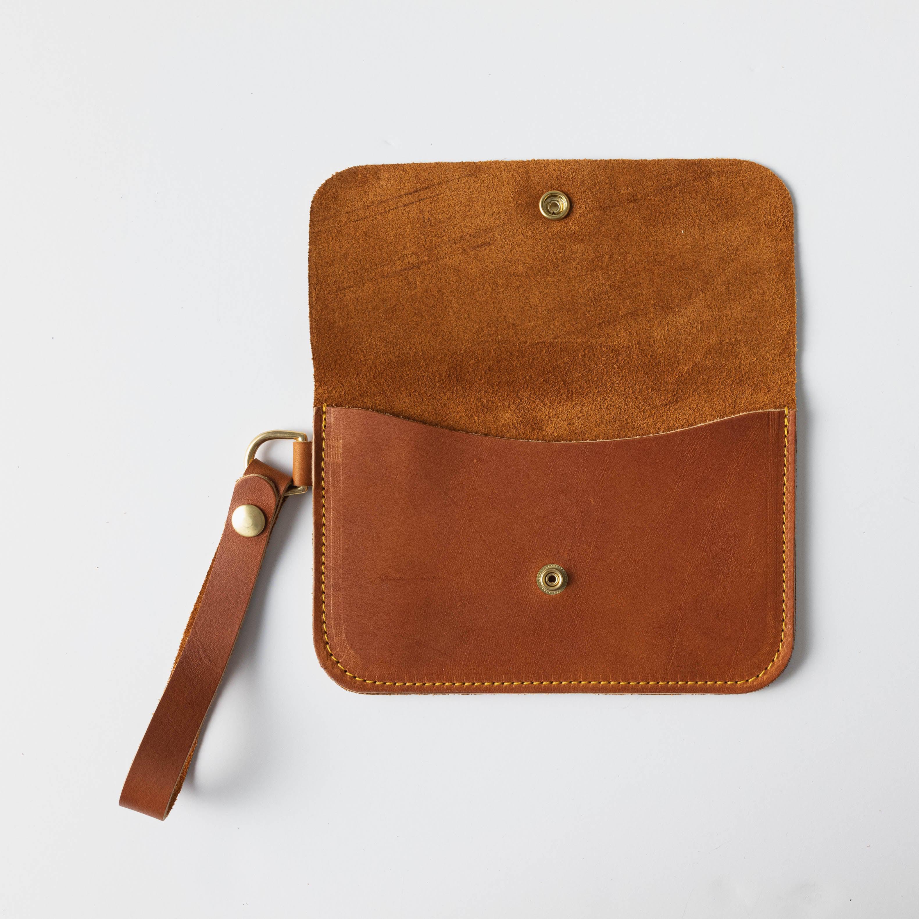 Leather best sale wristlet wallet