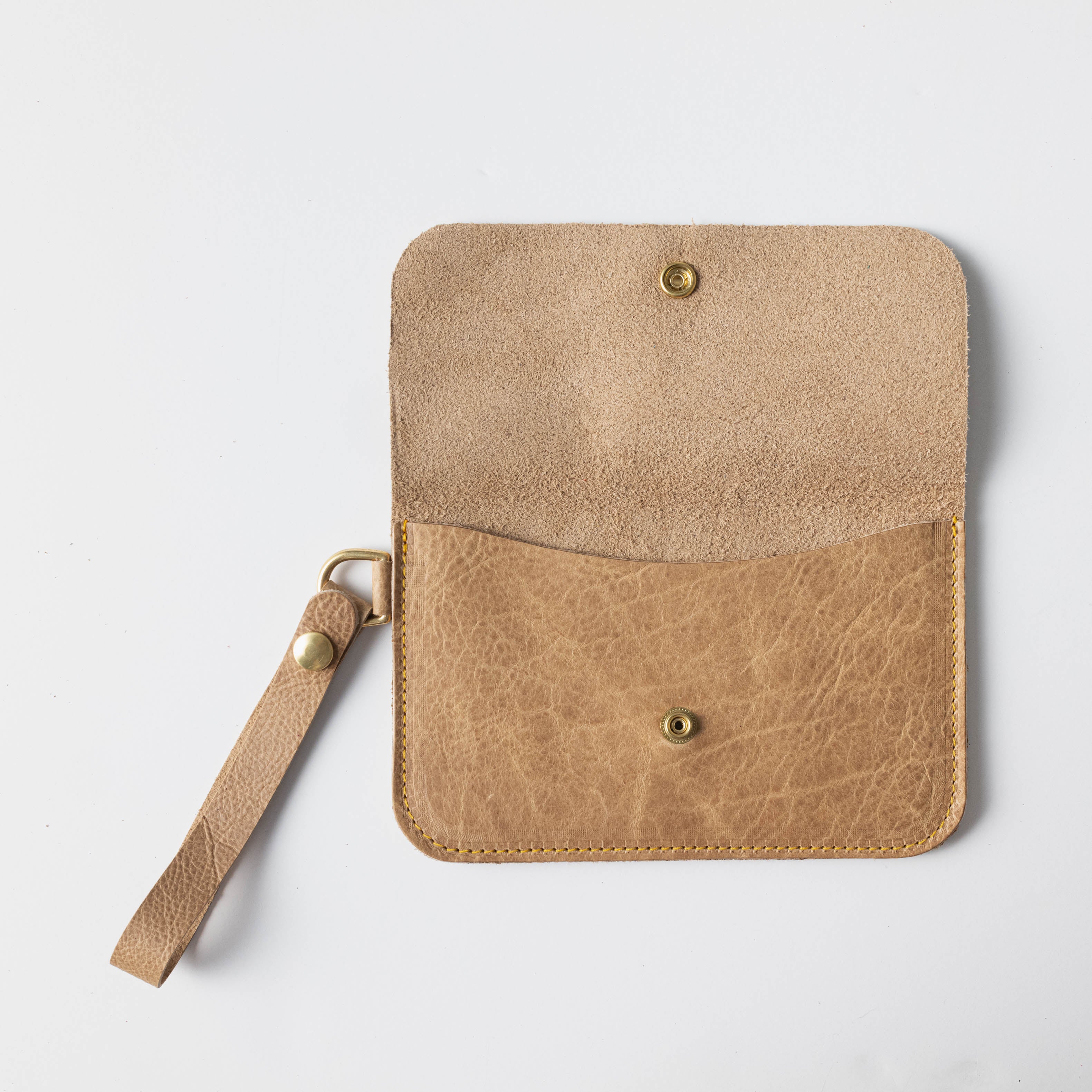 Beige wristlet 2025