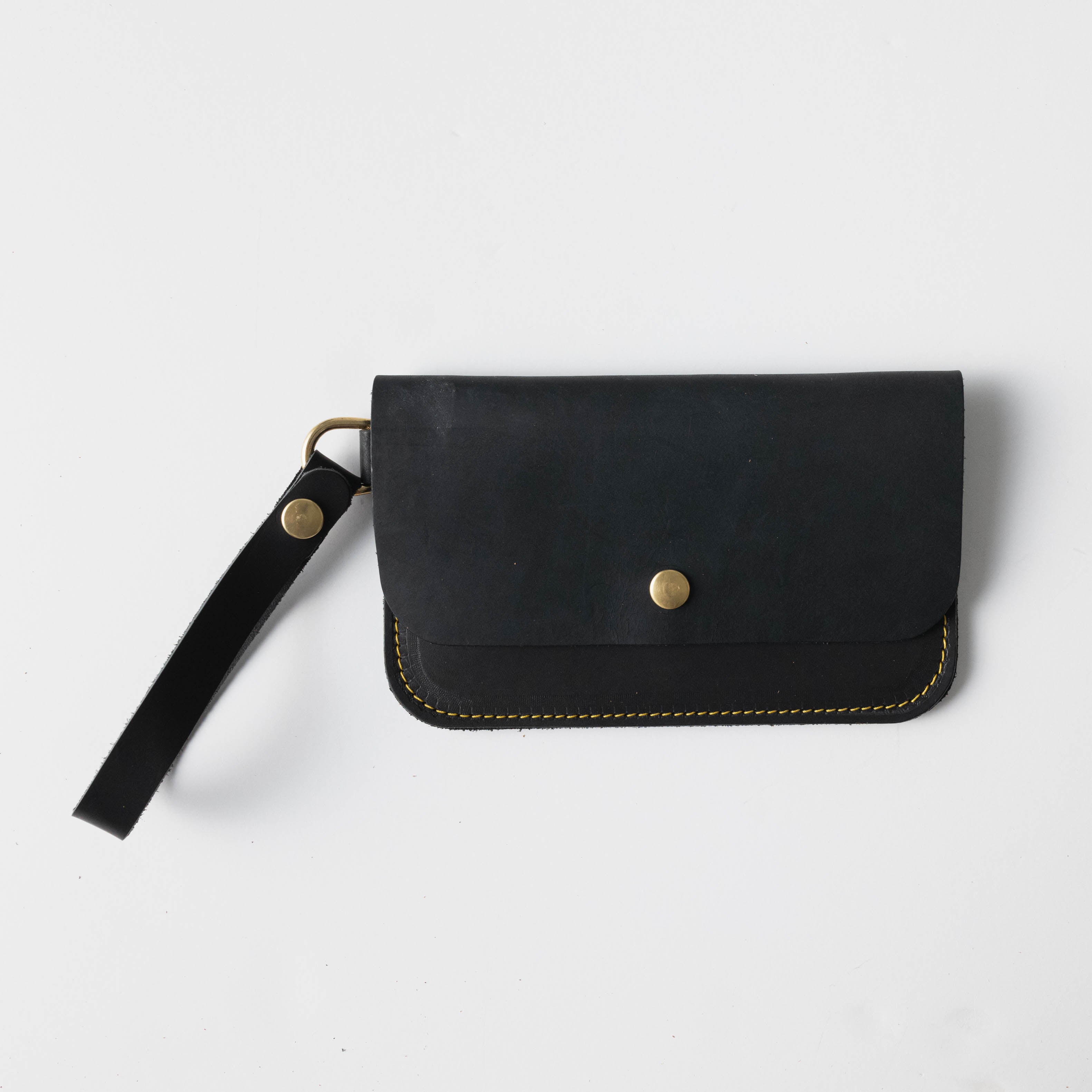 Hobo Mila (Black) Wristlet Purse - Andy Thornal Company